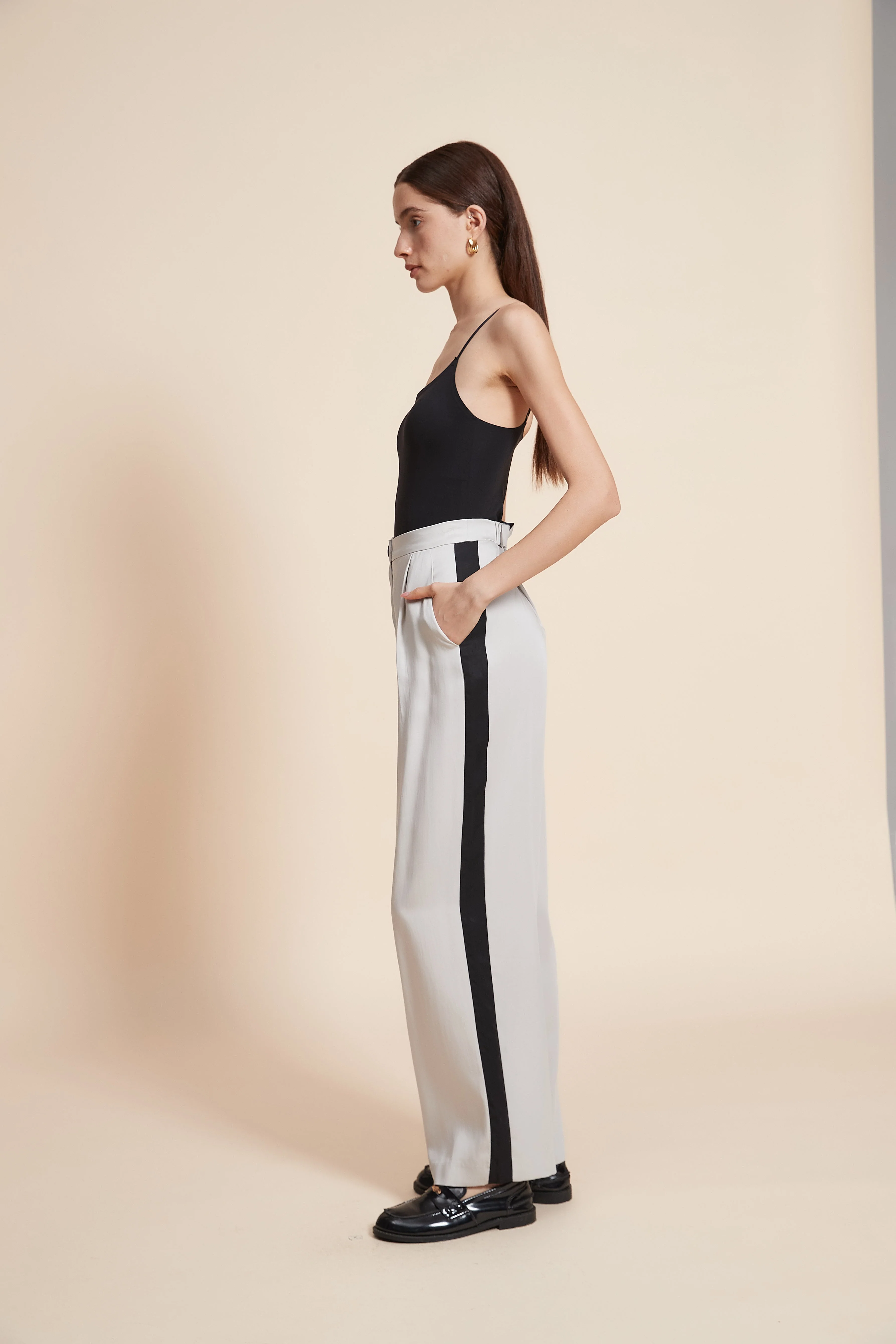Plain Long-Sleeved Trousers With A Side Stripe - Image 5