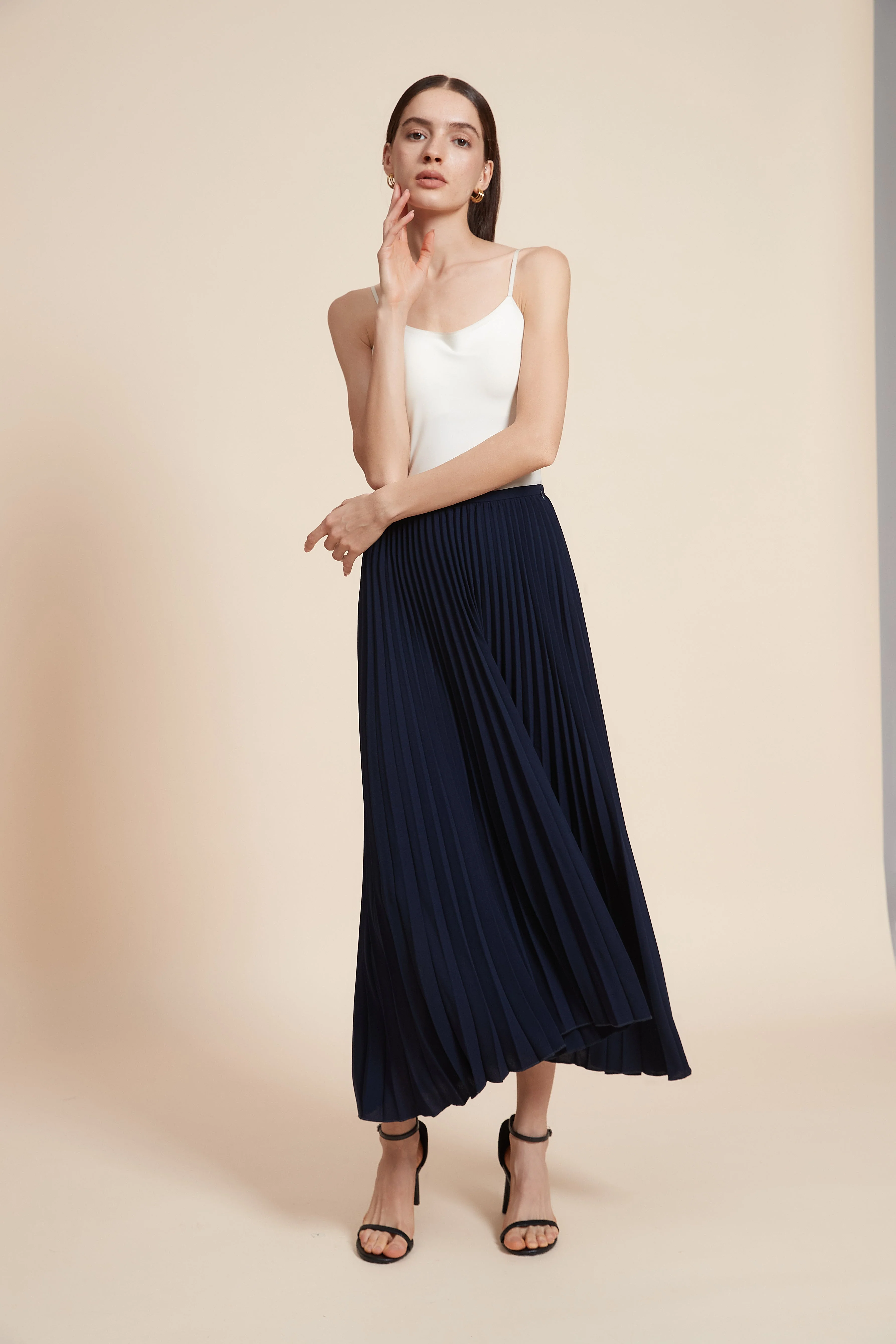 Plain Pleated Midi Skirt - Image 4