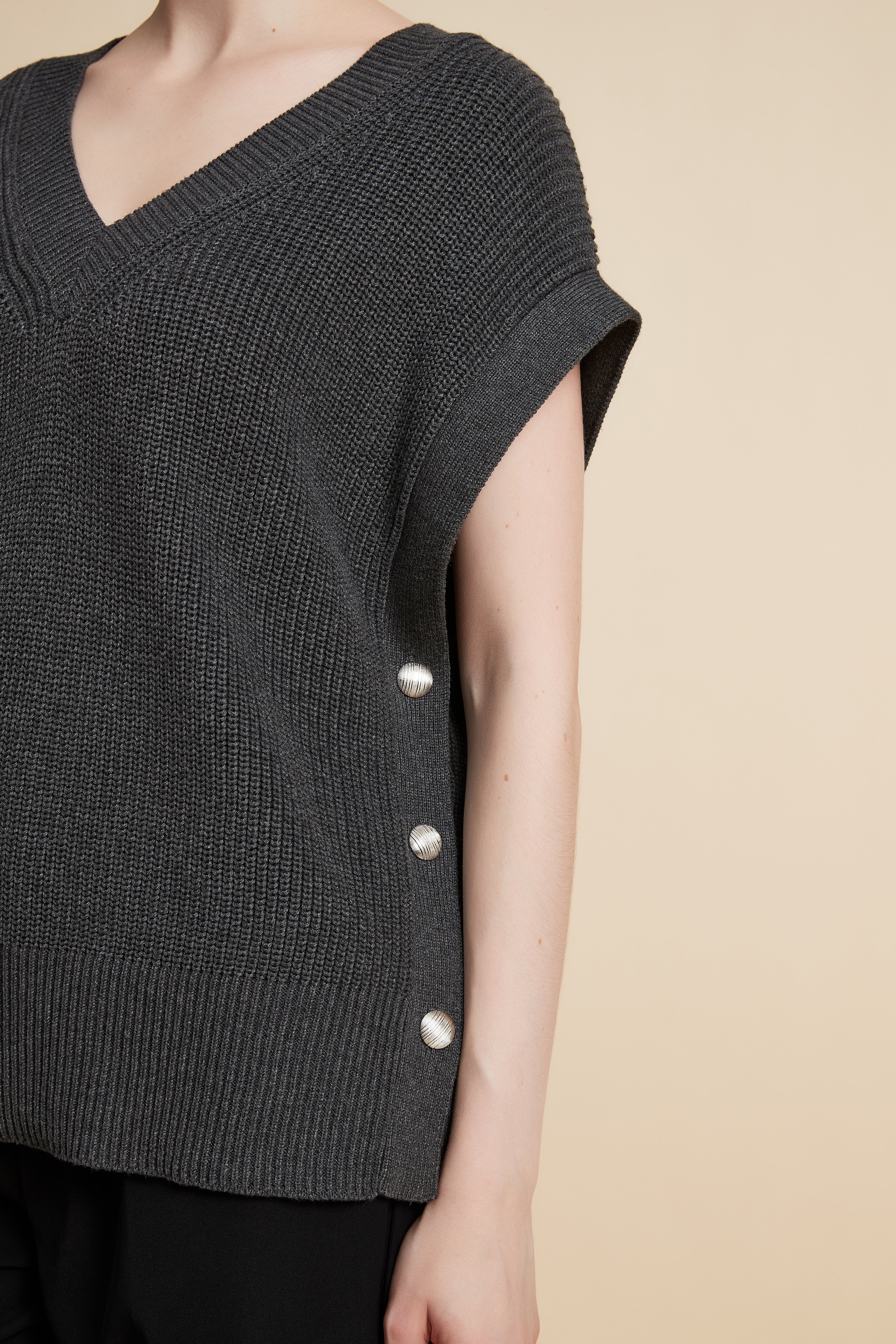 Solid Short Sleeve V-Neck Sweater - Image 2