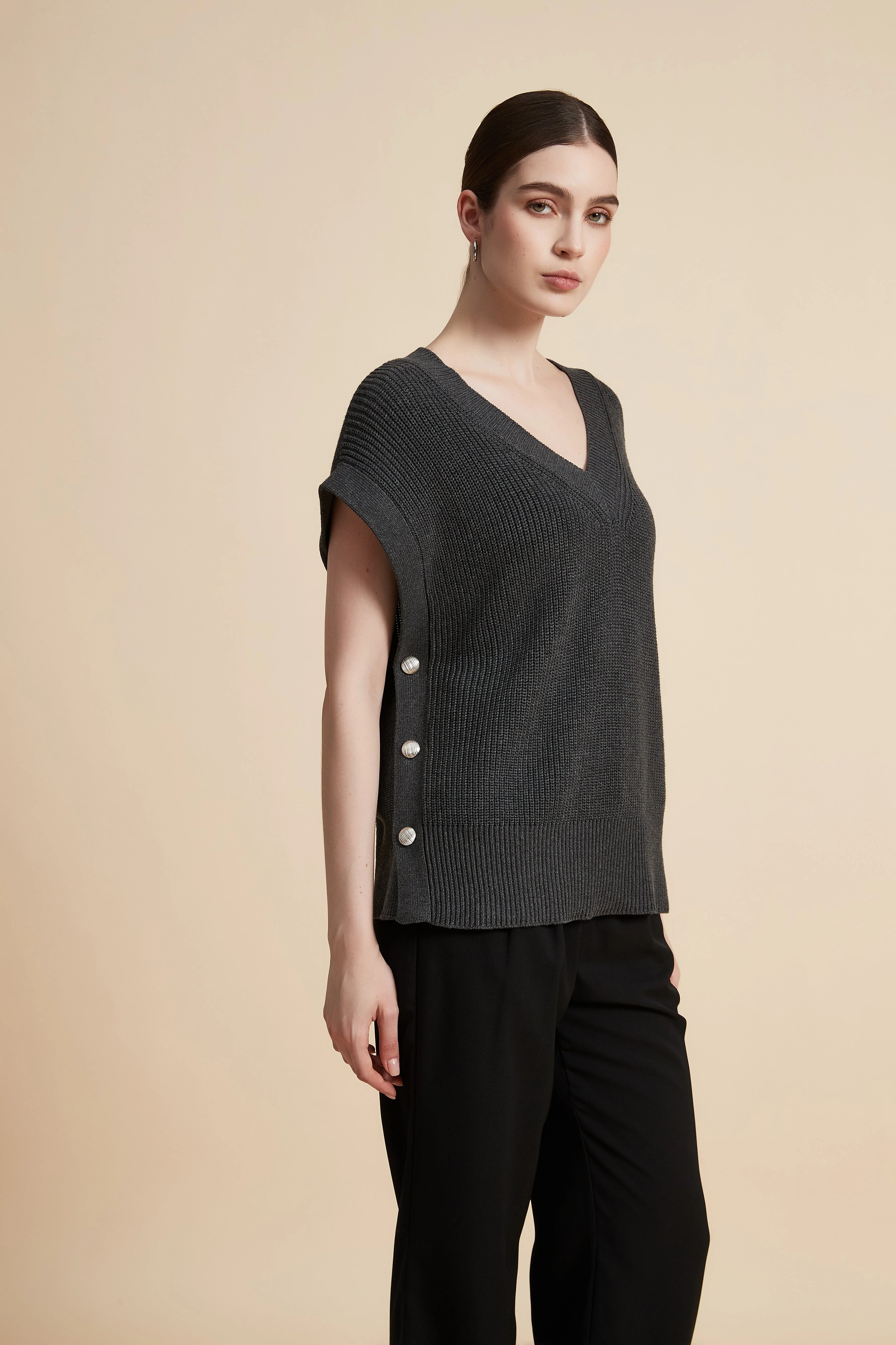Solid Short Sleeve V-Neck Sweater - Image 5