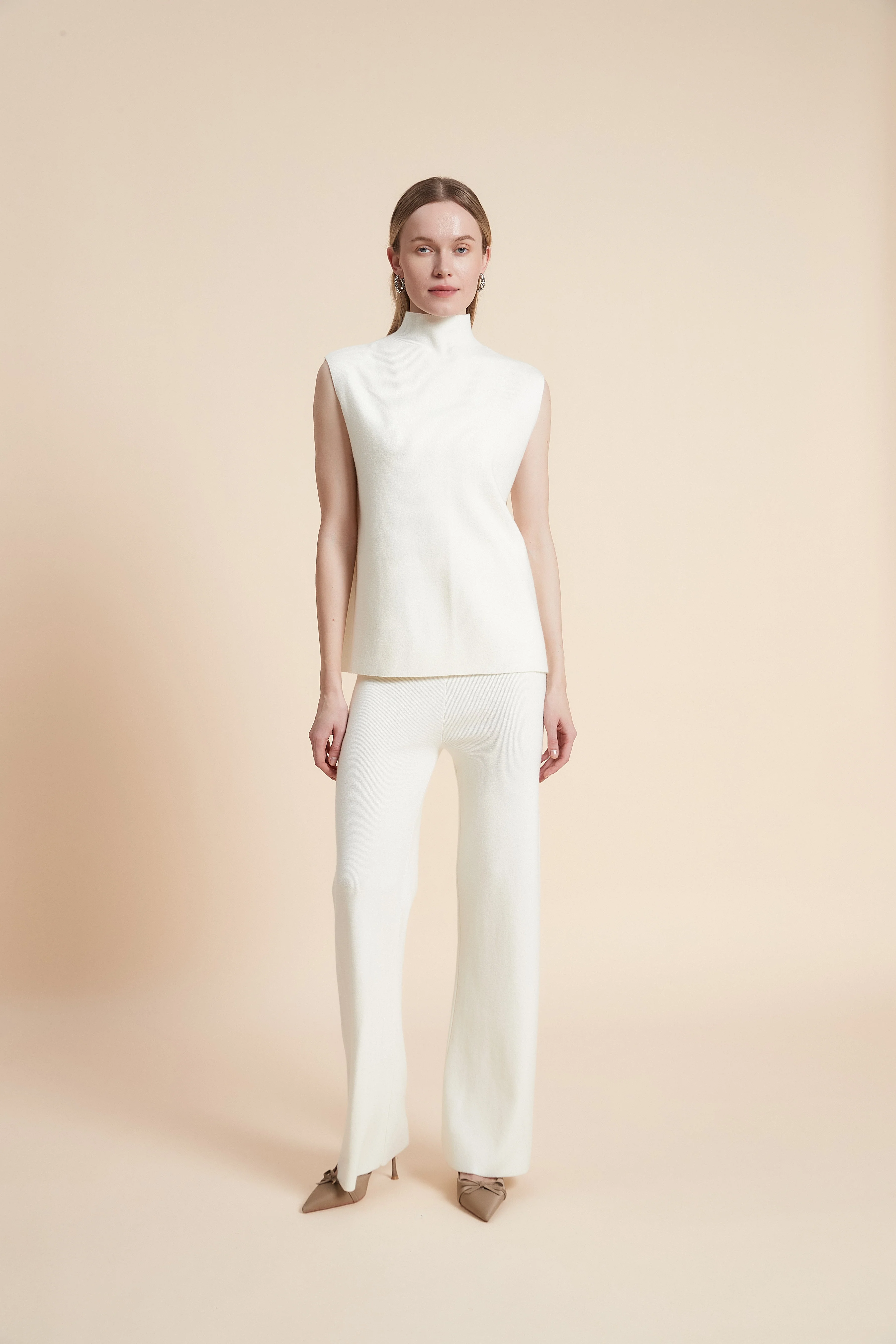 Plain Sleeveless High-Neck Top - Image 3