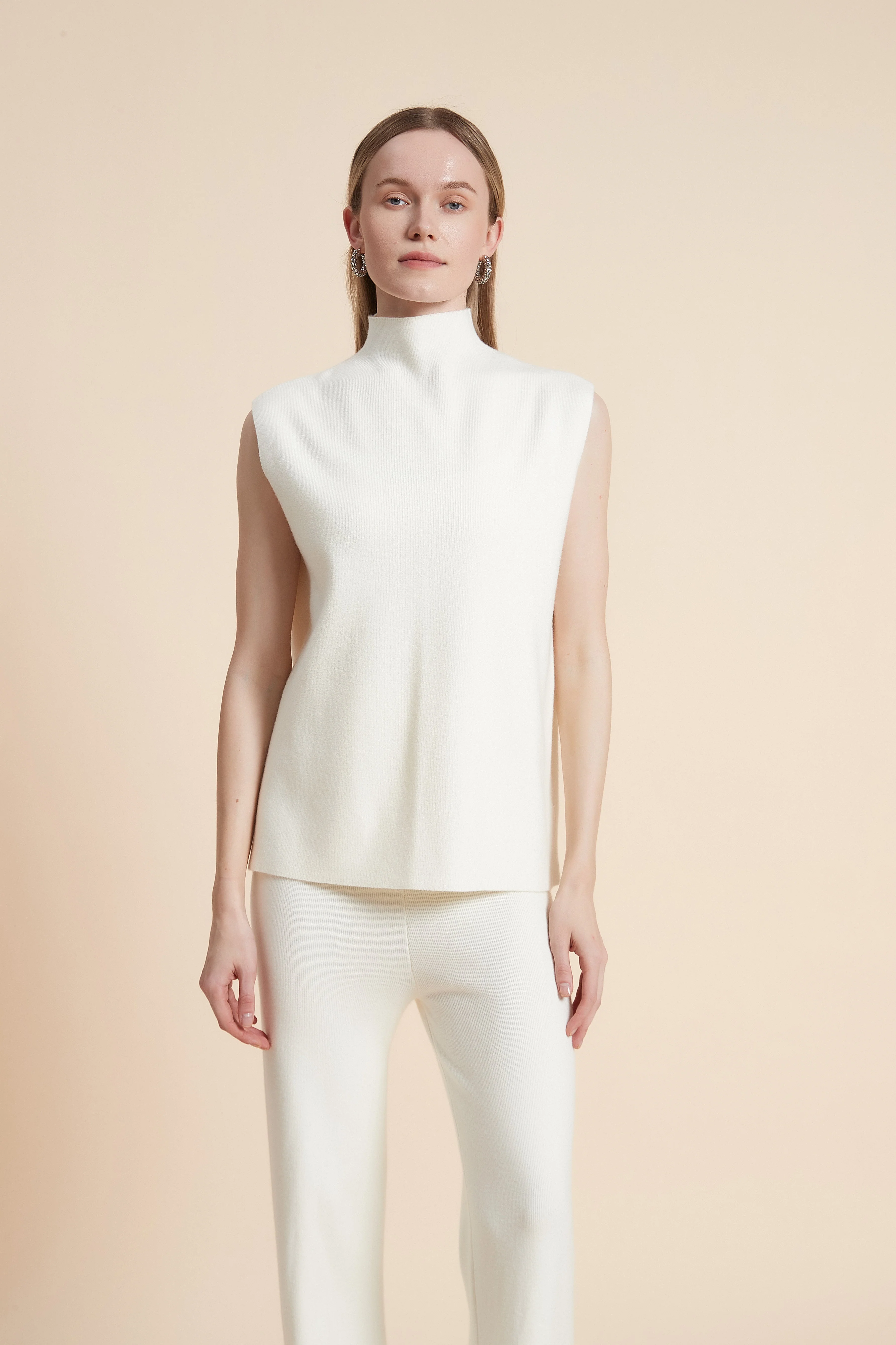 Plain Sleeveless High-Neck Top - Image 4