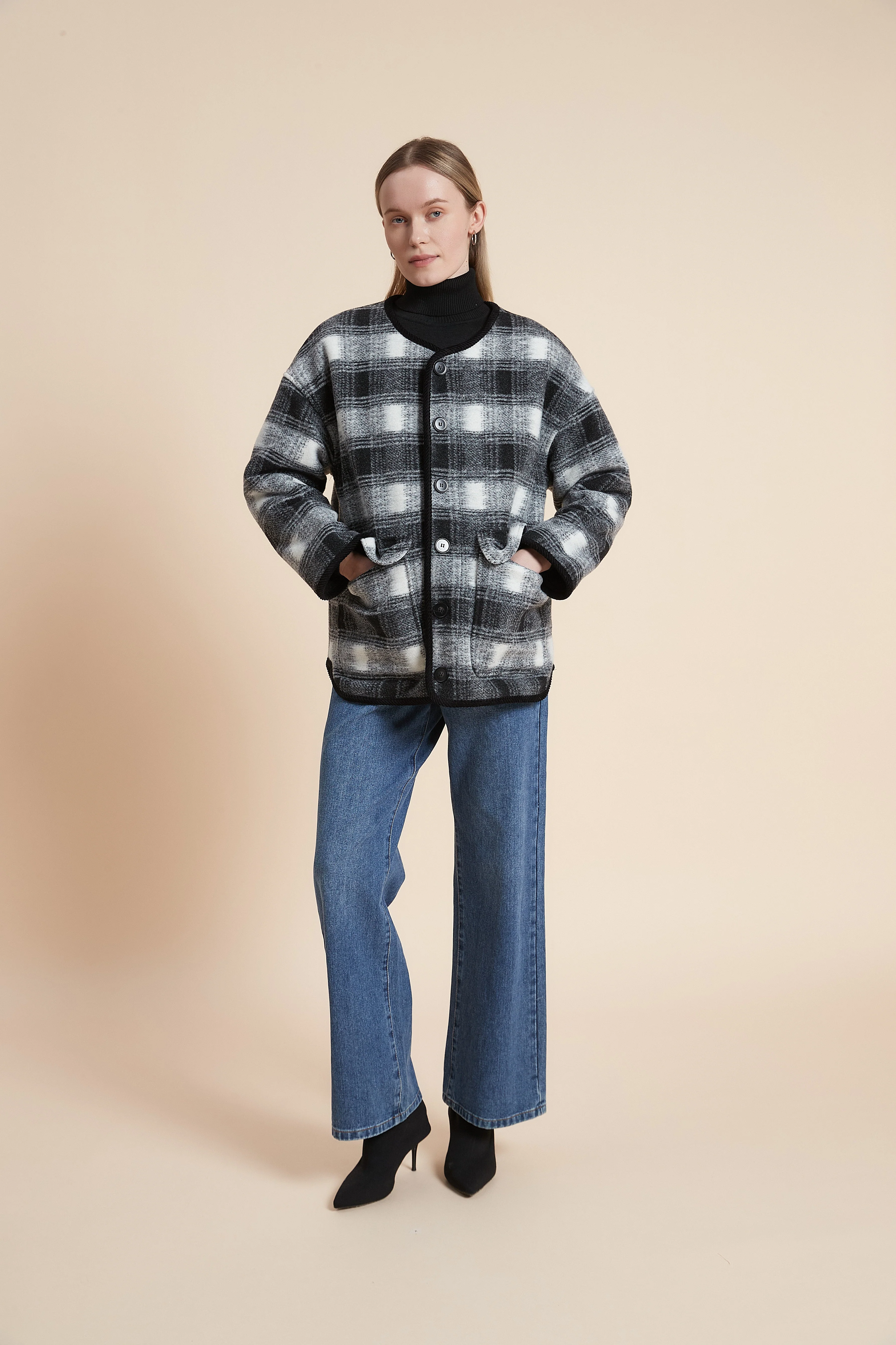 Plain Long Sleeve Plaid Jacket - Image 3