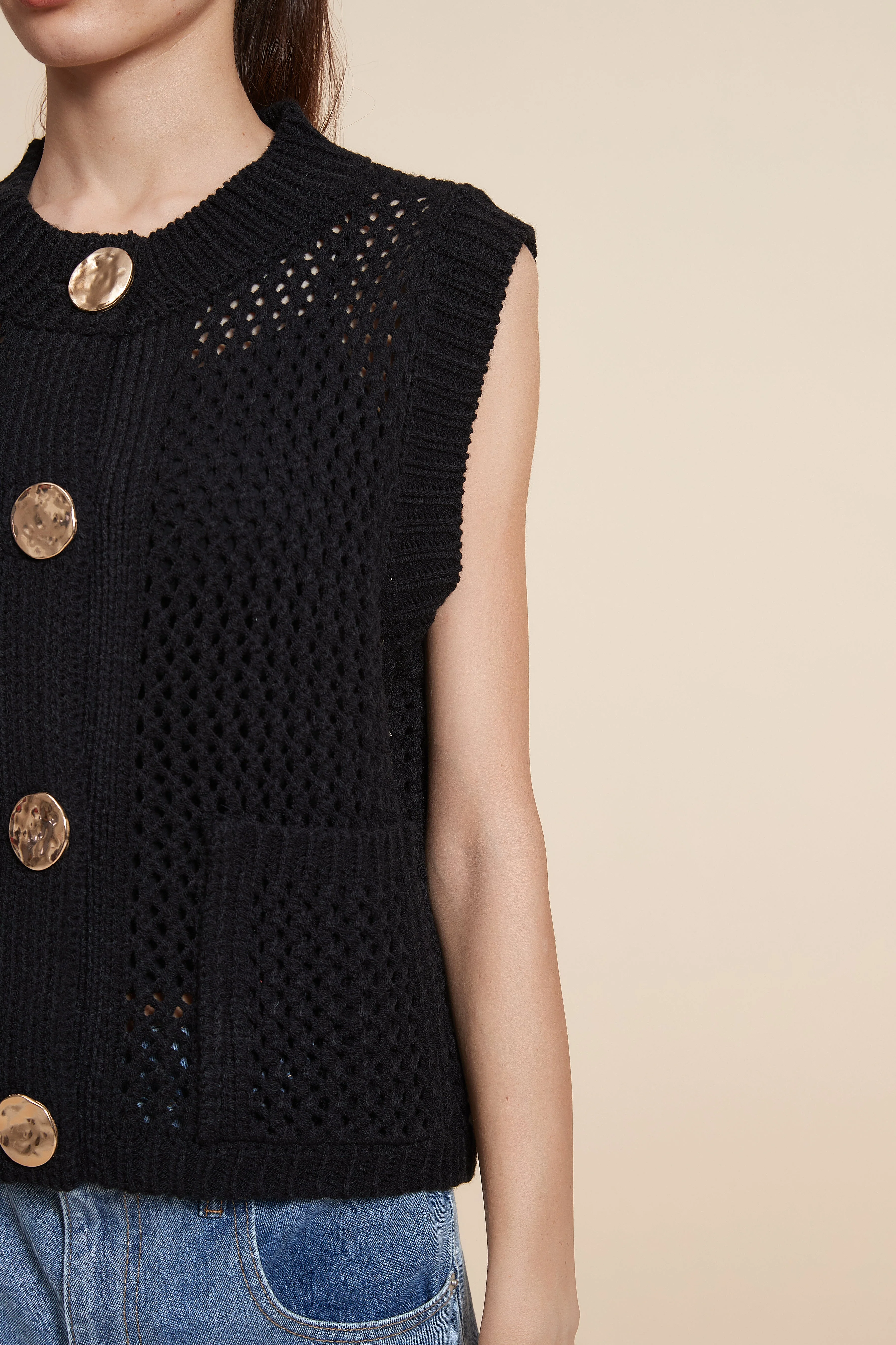 Plain Knitted Sleeveless Sweater - Image 8