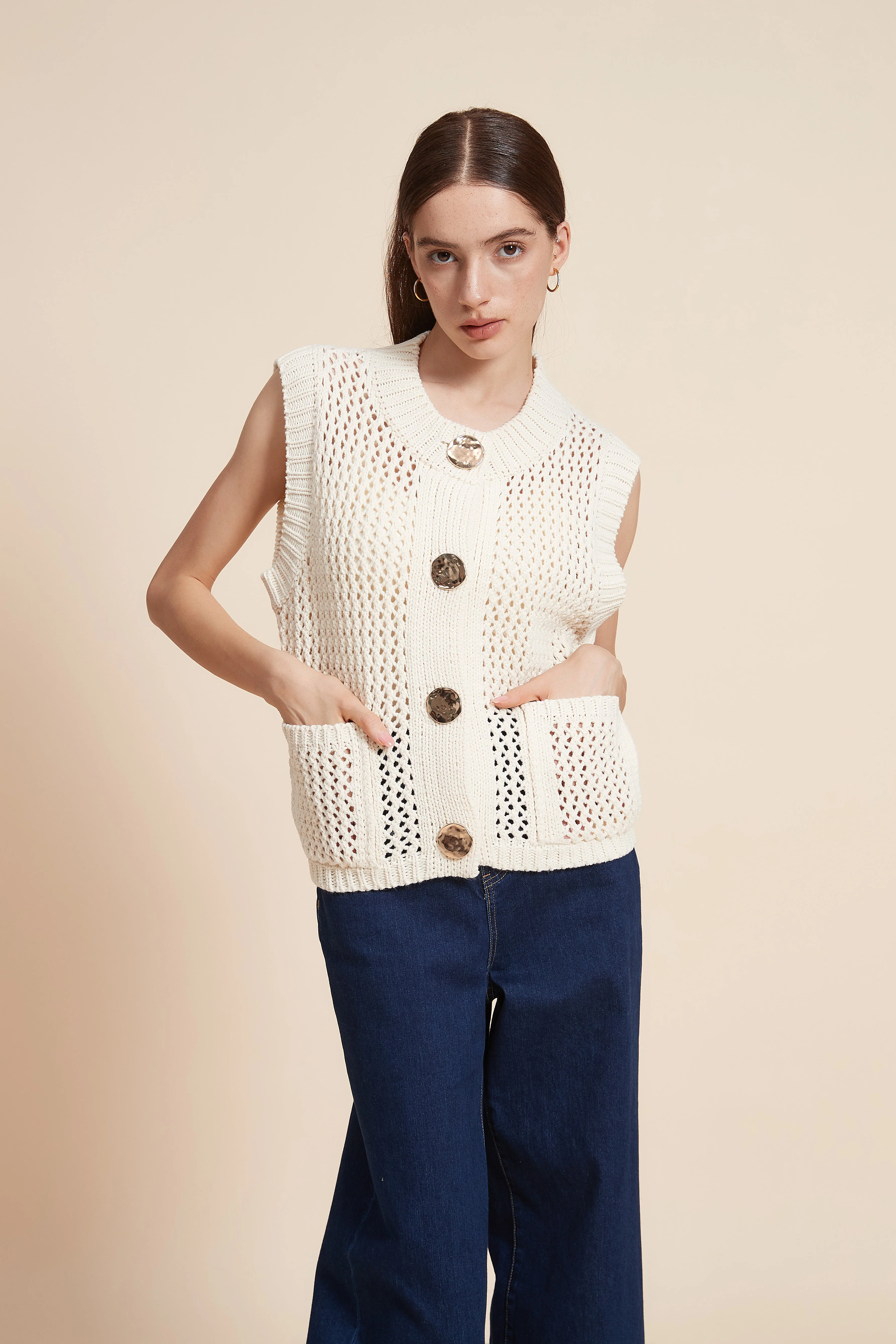 Sleeveless Crochet Sweater With Front Buttons - Image 5