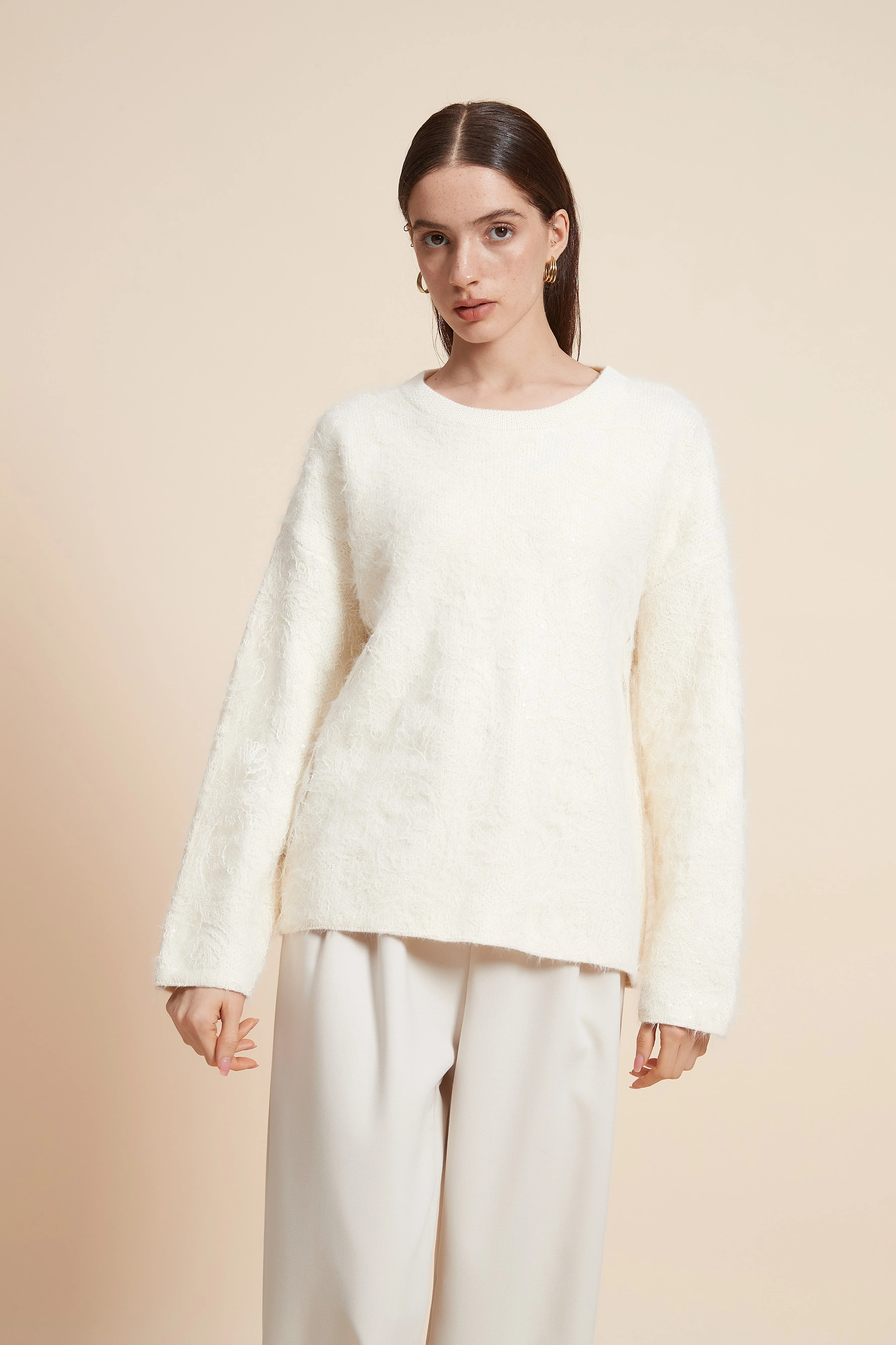 Plain Fur Sweater with Long Sleeves - Image 6