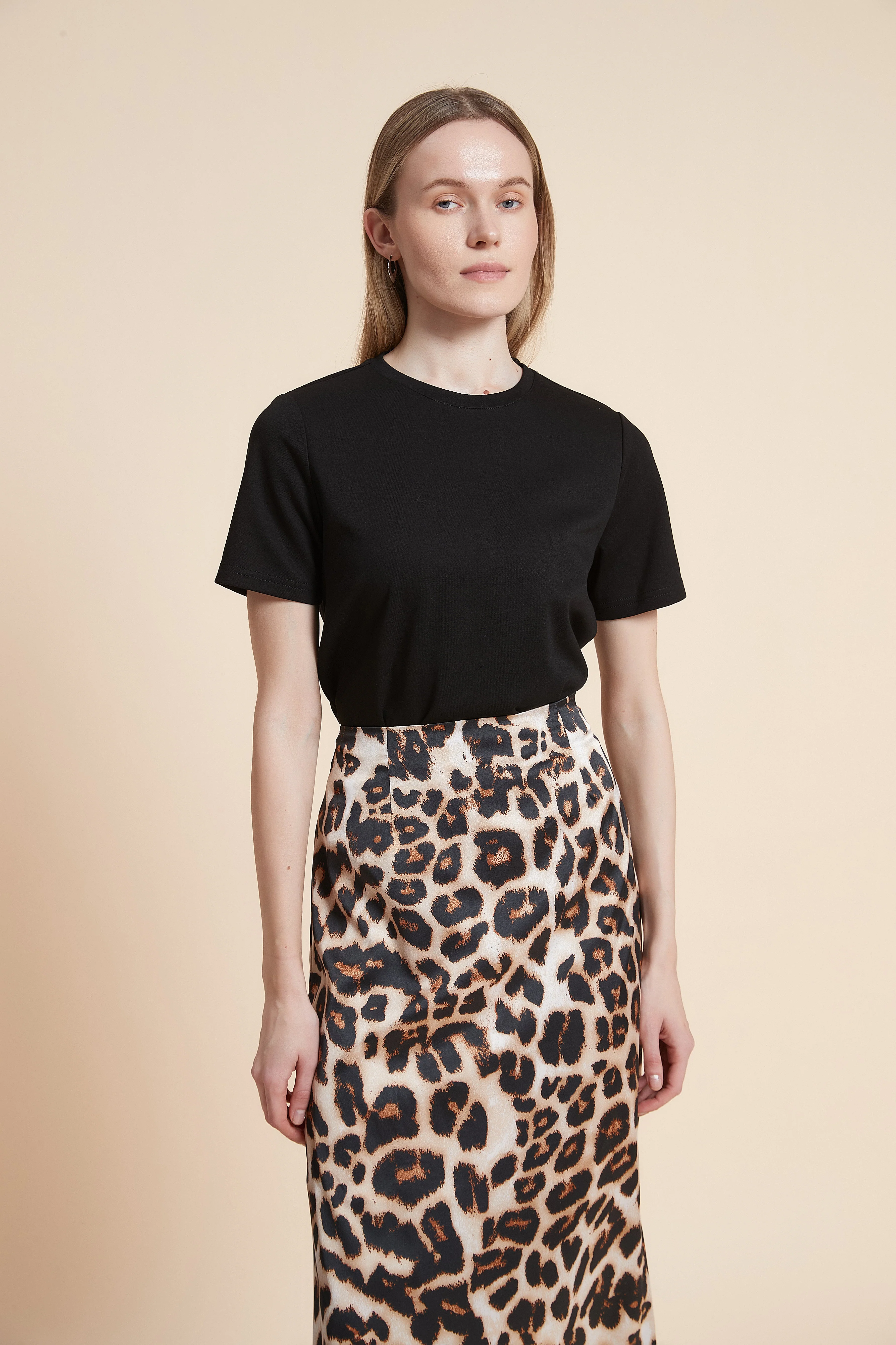 Plain Half-Sleeved T-Shirt - Image 6