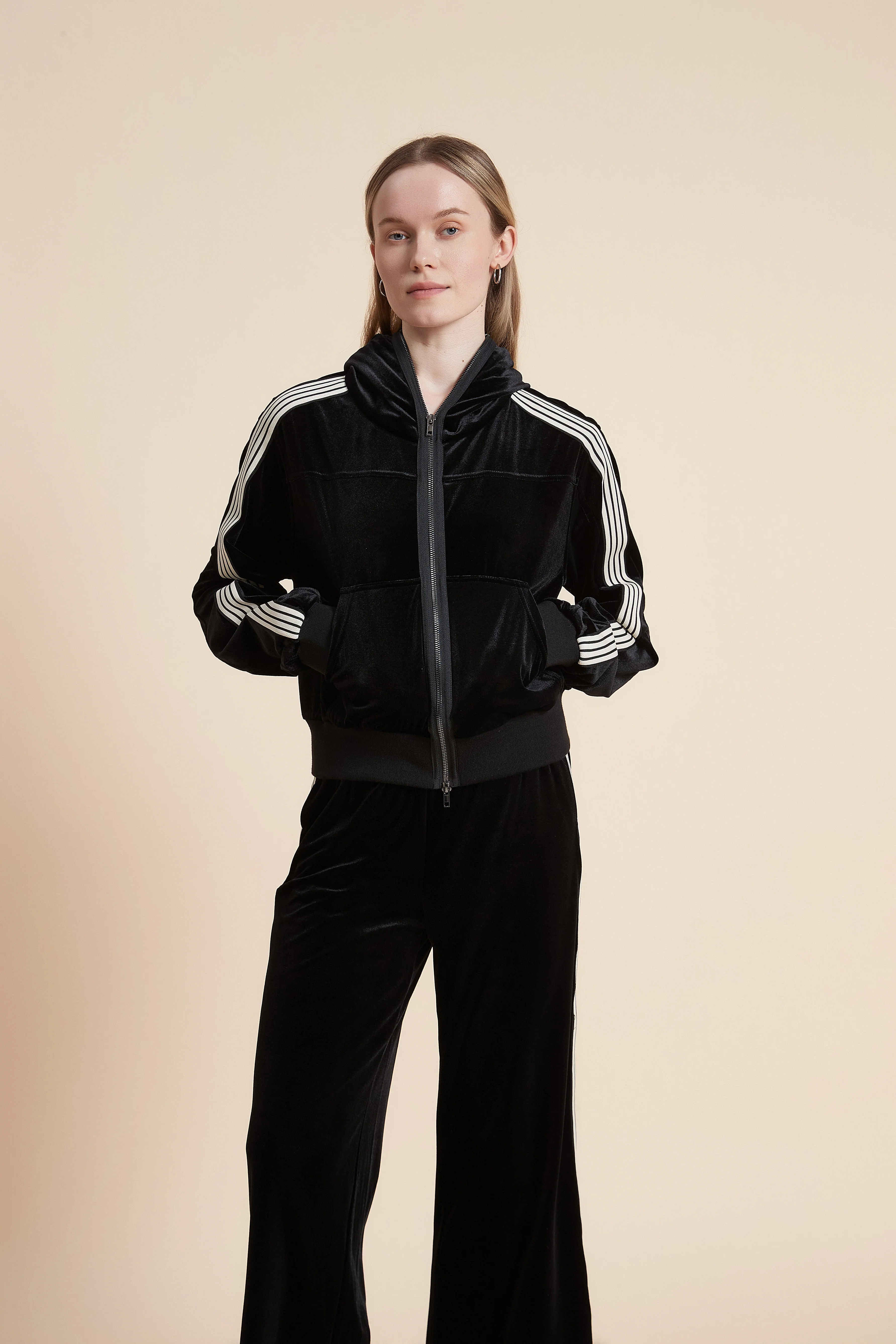 Long-Sleeved Sweatshirt