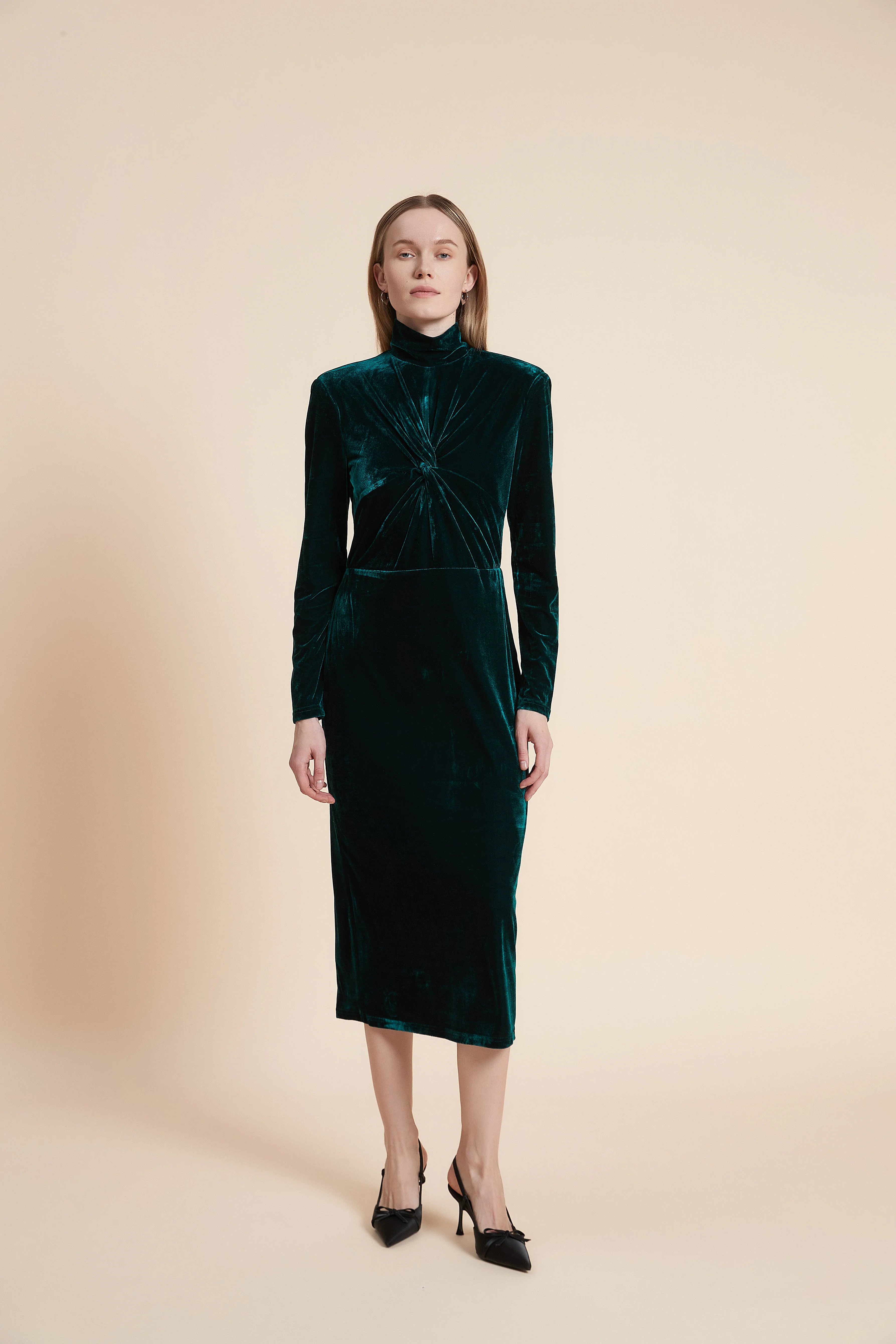 Velvet Midi Dress with Long Sleeves - Image 2