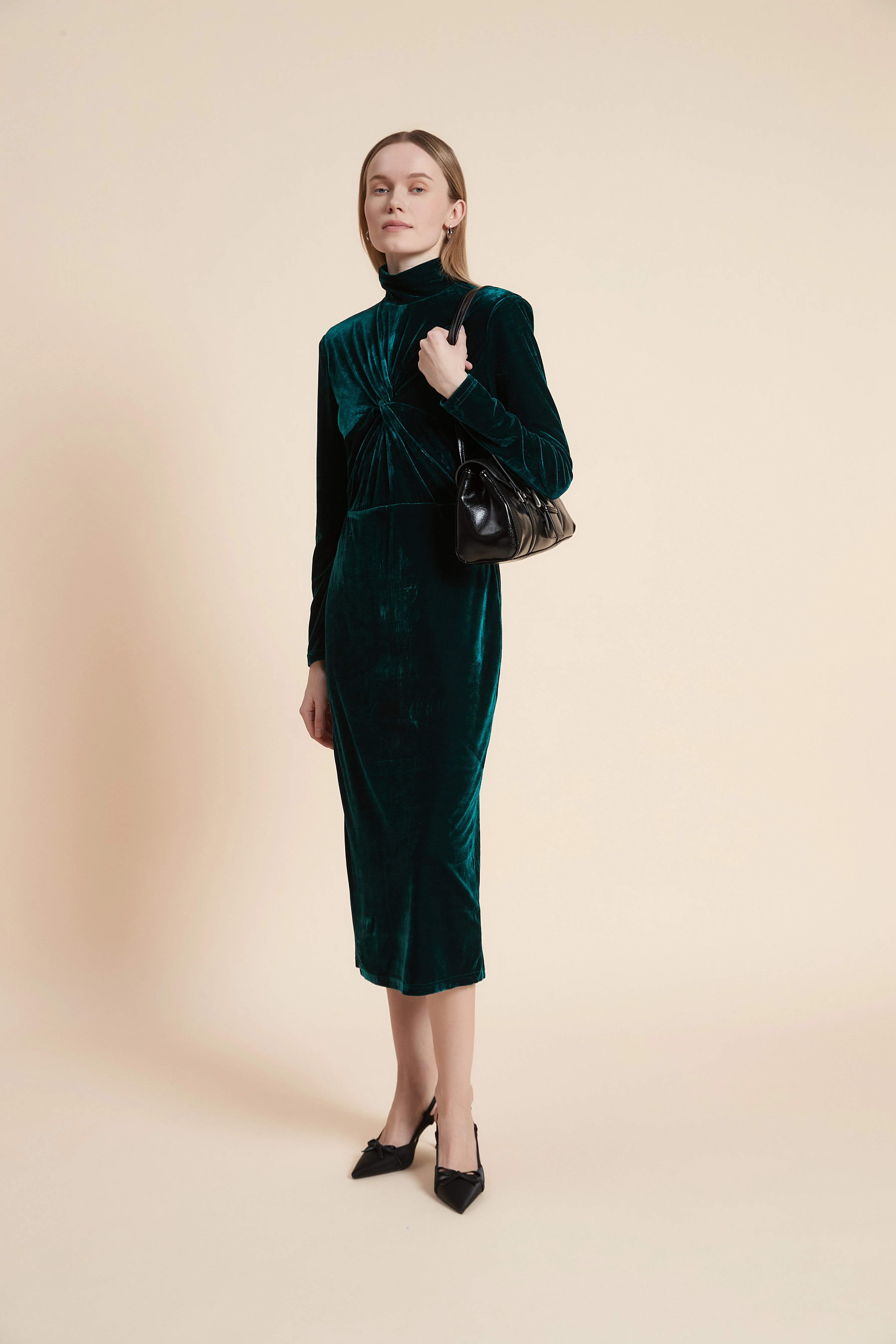 Velvet Midi Dress with Long Sleeves - Image 5