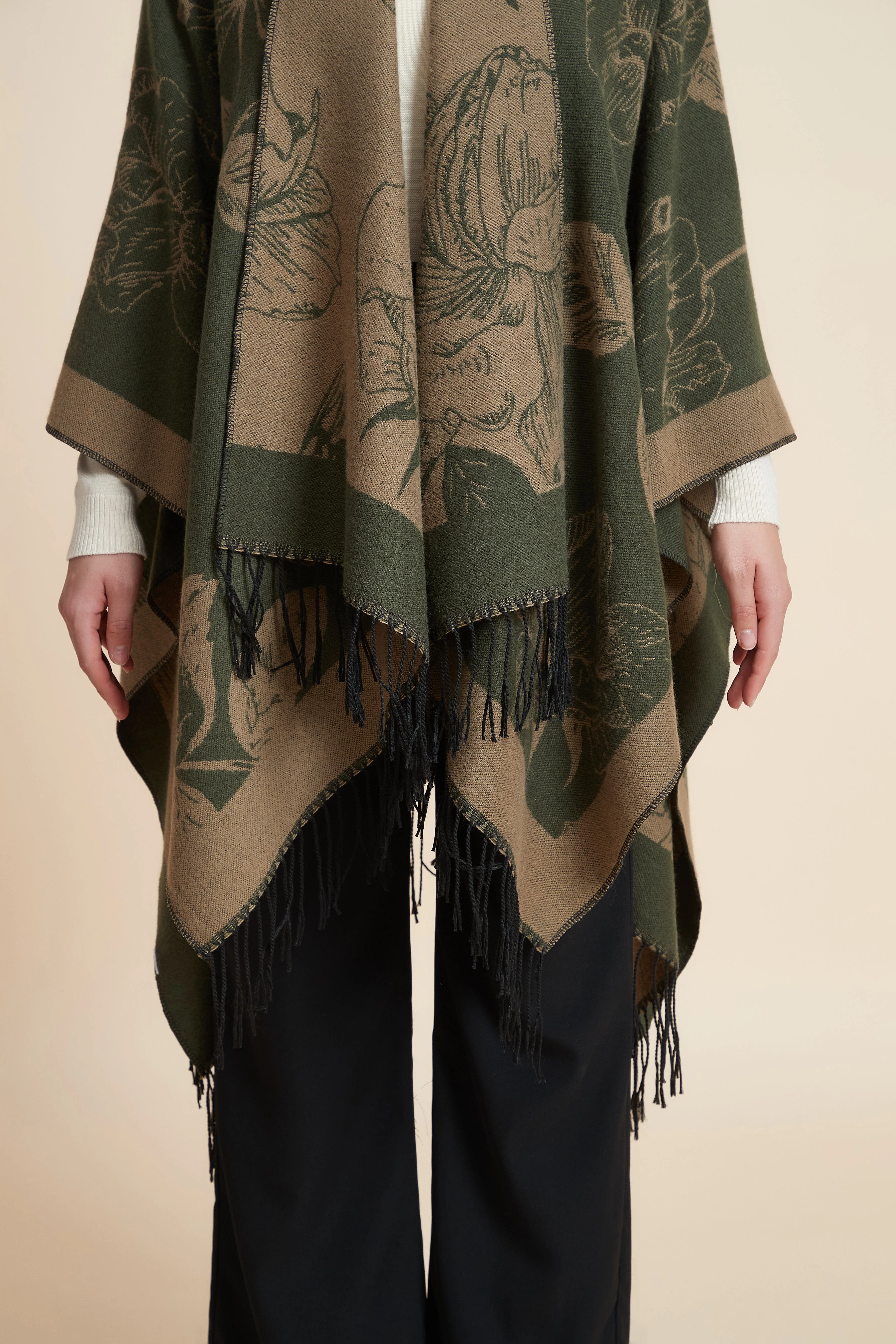 Colorful Side-Length Poncho - Image 4