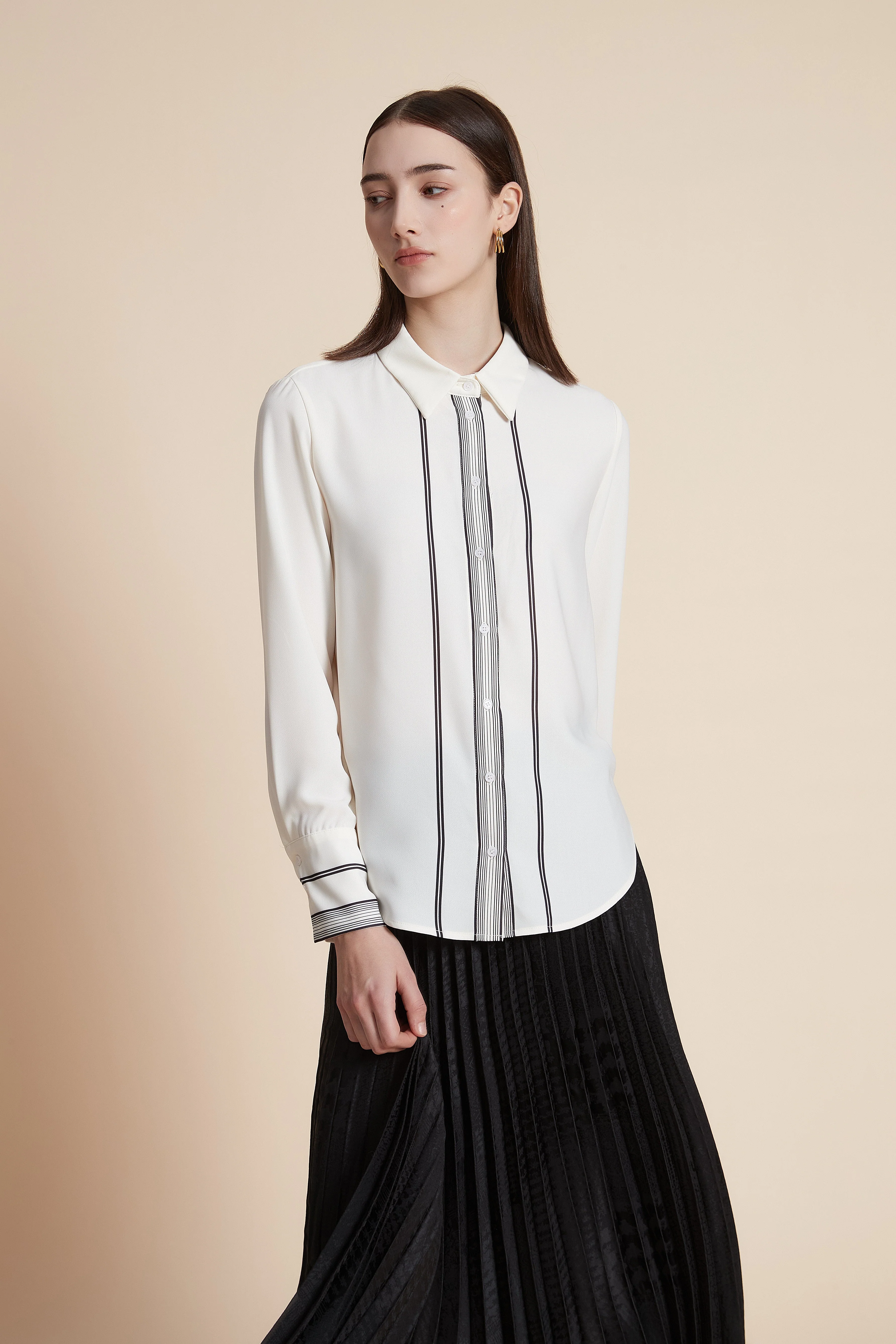 Long-sleeved striped shirt