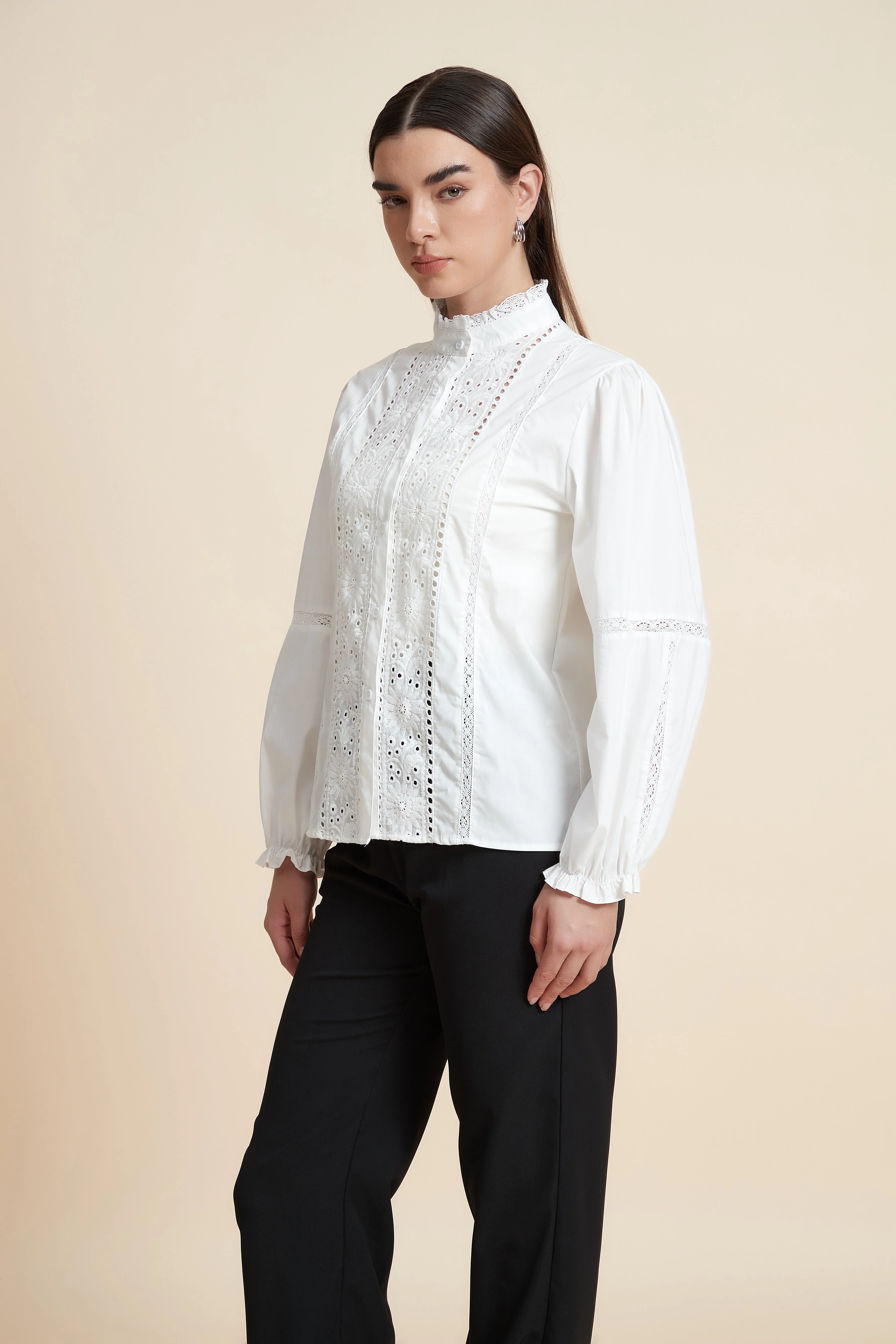 Long-Sleeved Lace Blouse With Waist-Length Sleeves - Image 4