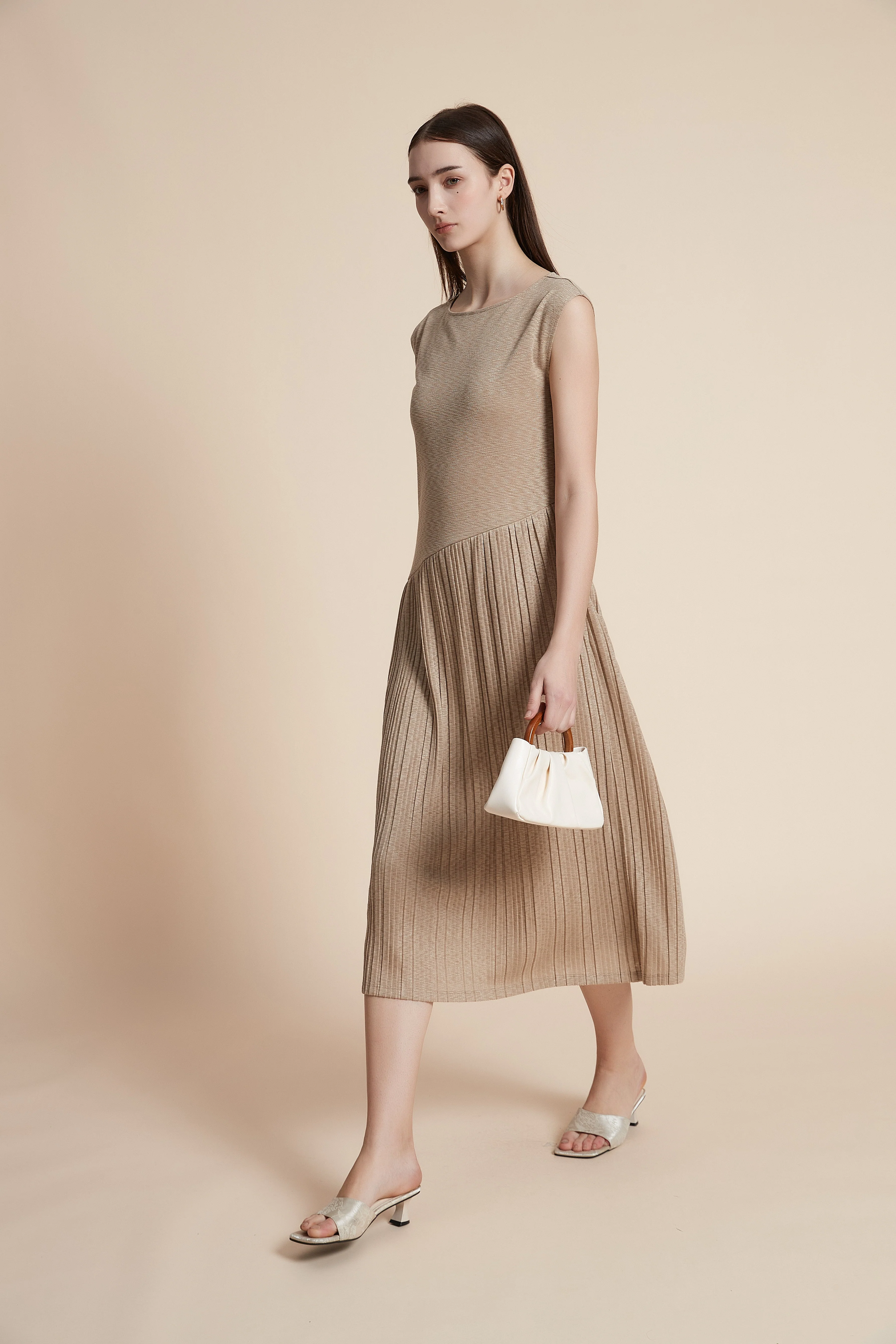 Plain sleeveless midi dress - Image 7