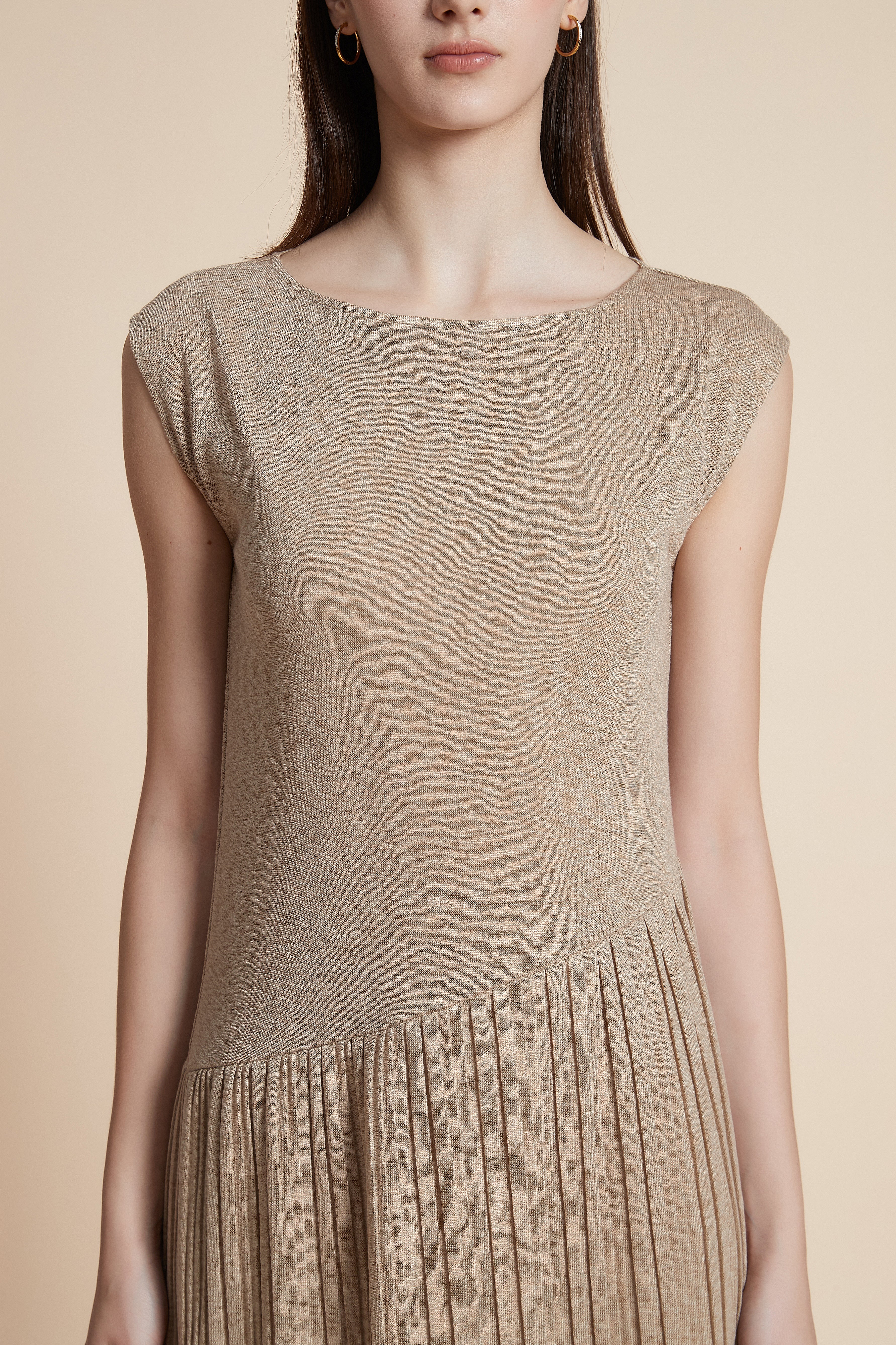 Plain sleeveless midi dress - Image 8