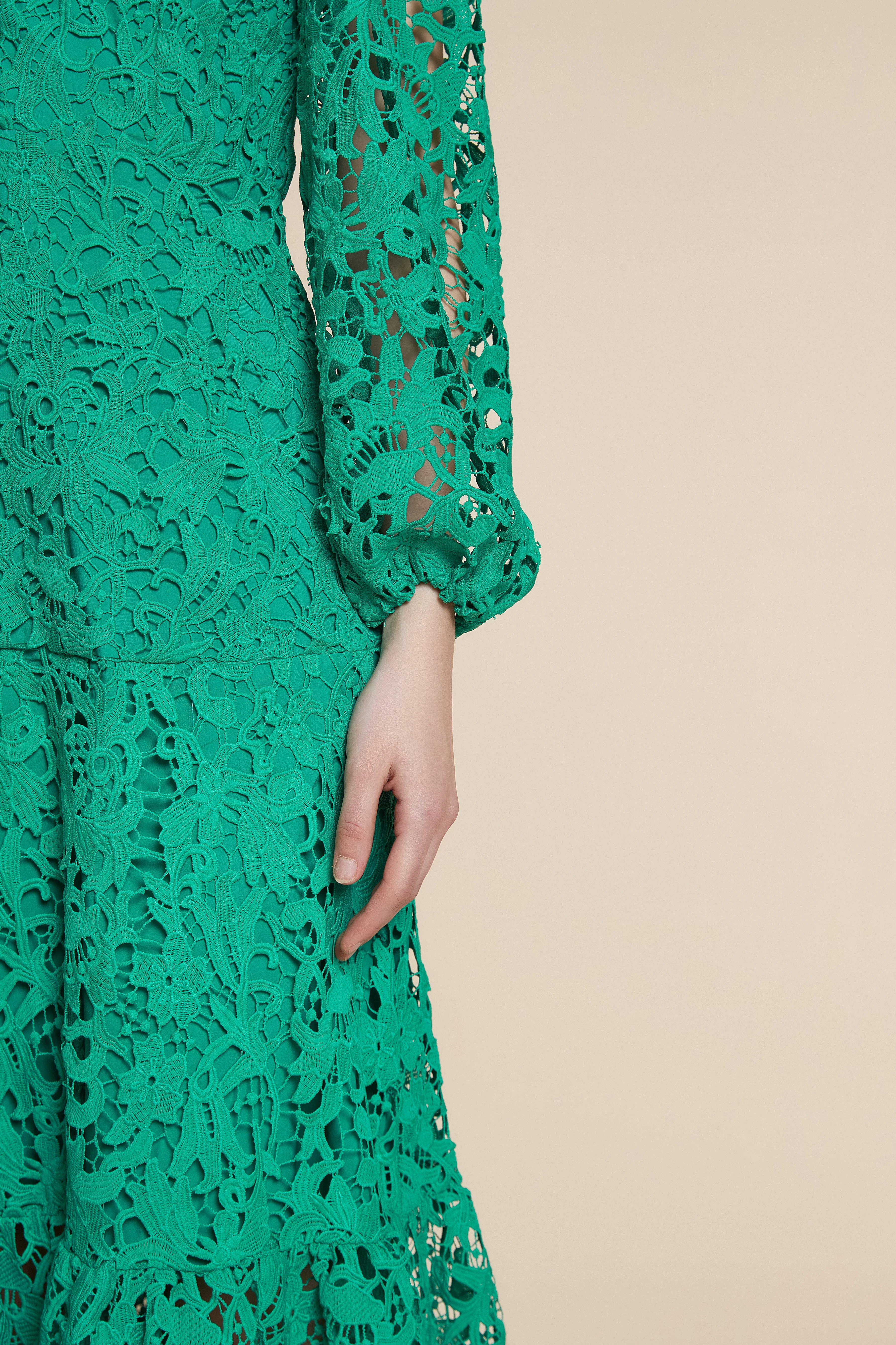 Long-sleeve lace maxi dress - Image 4