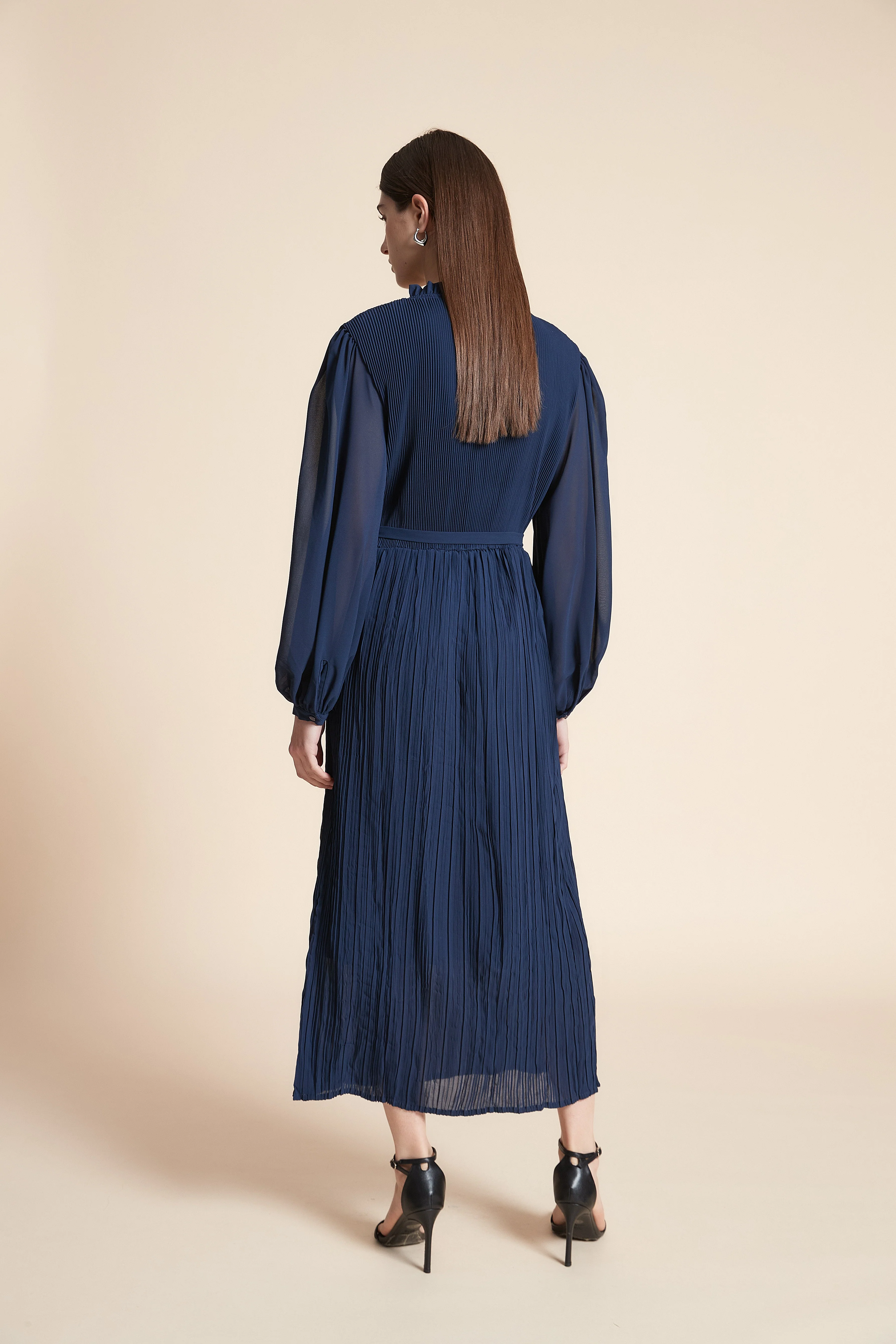Solid Ruffled Long Sleeve Midi Dress - Image 7
