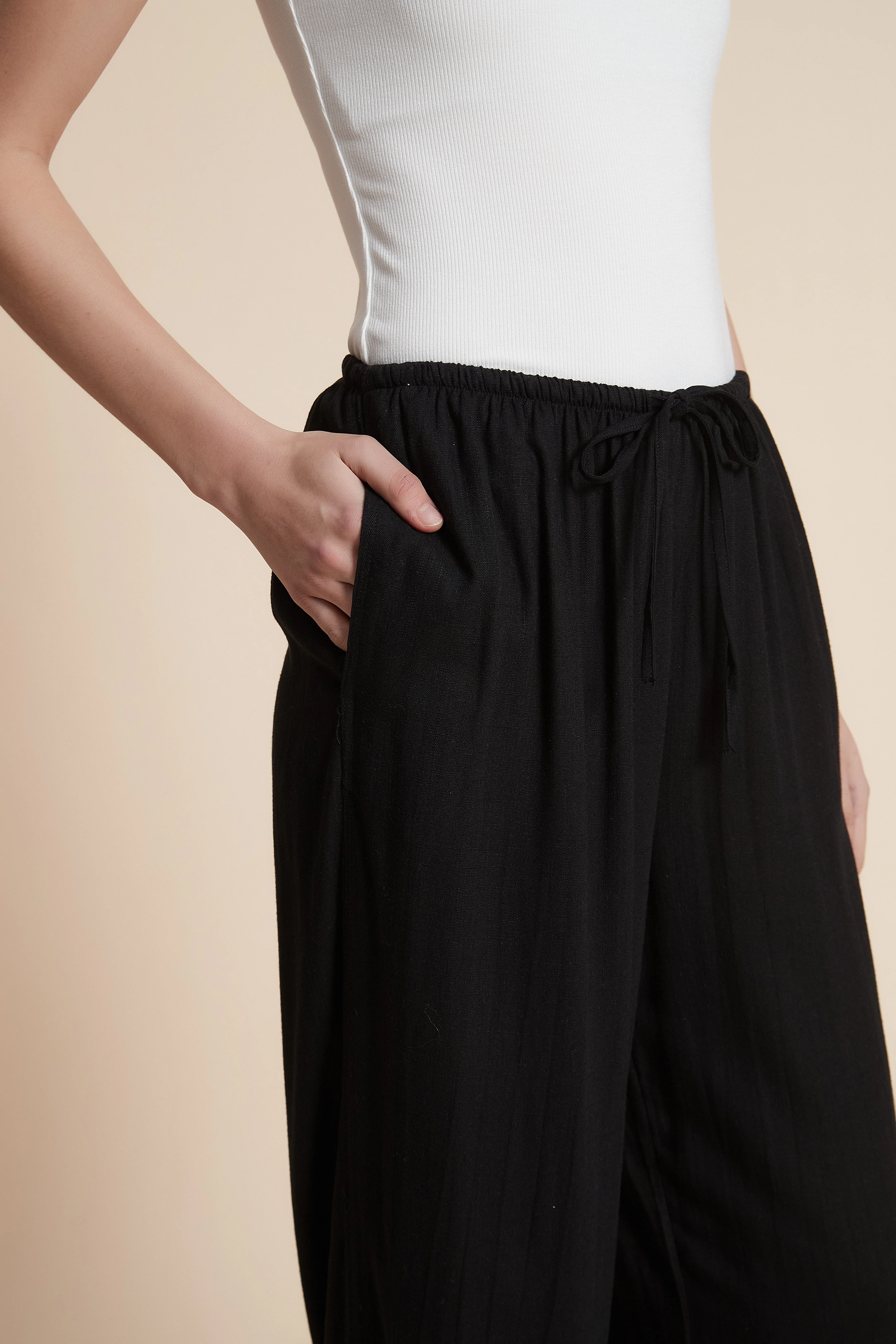 Plain Wide-Leg Trousers - Image 4