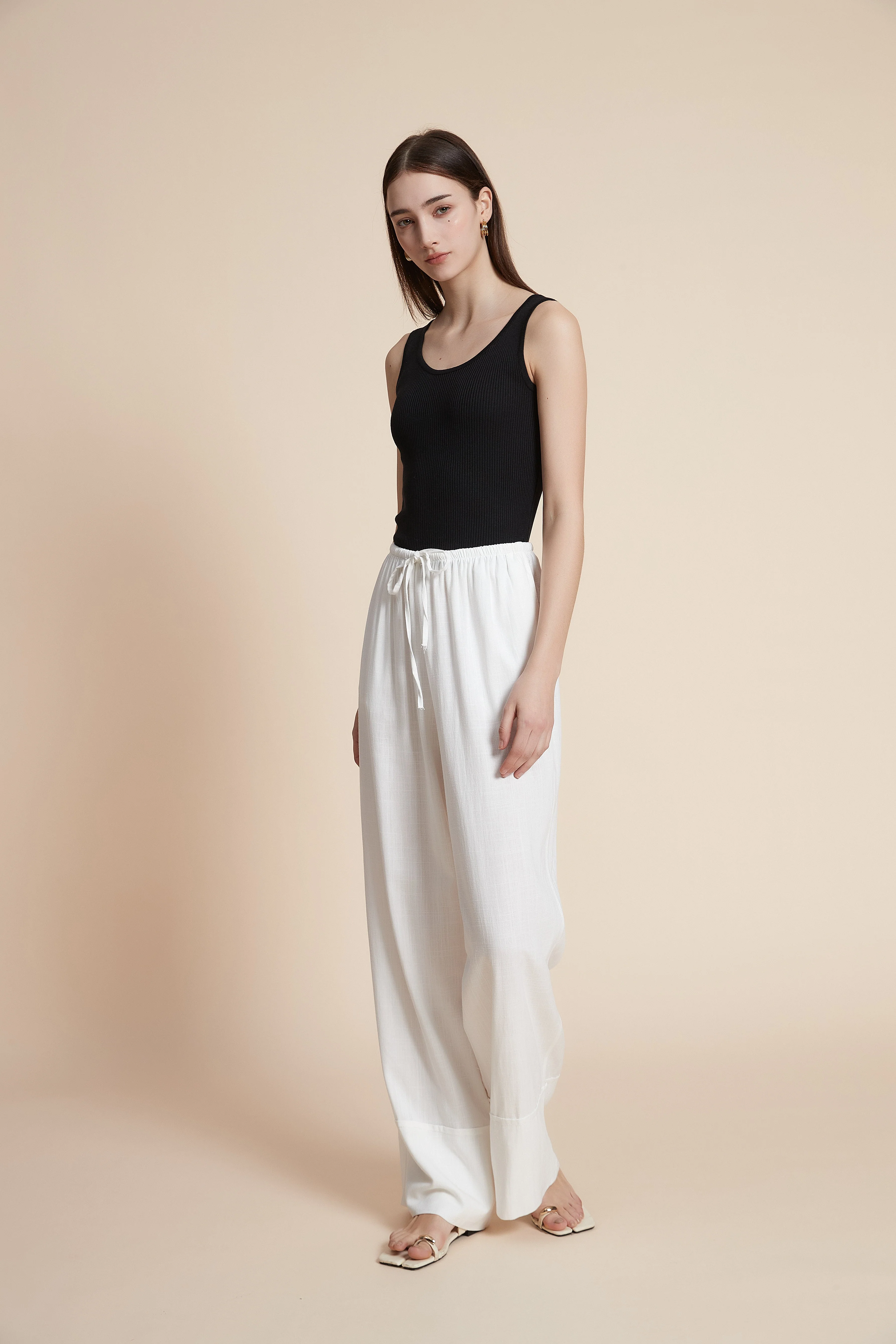 Plain Wide-Leg Trousers - Image 9