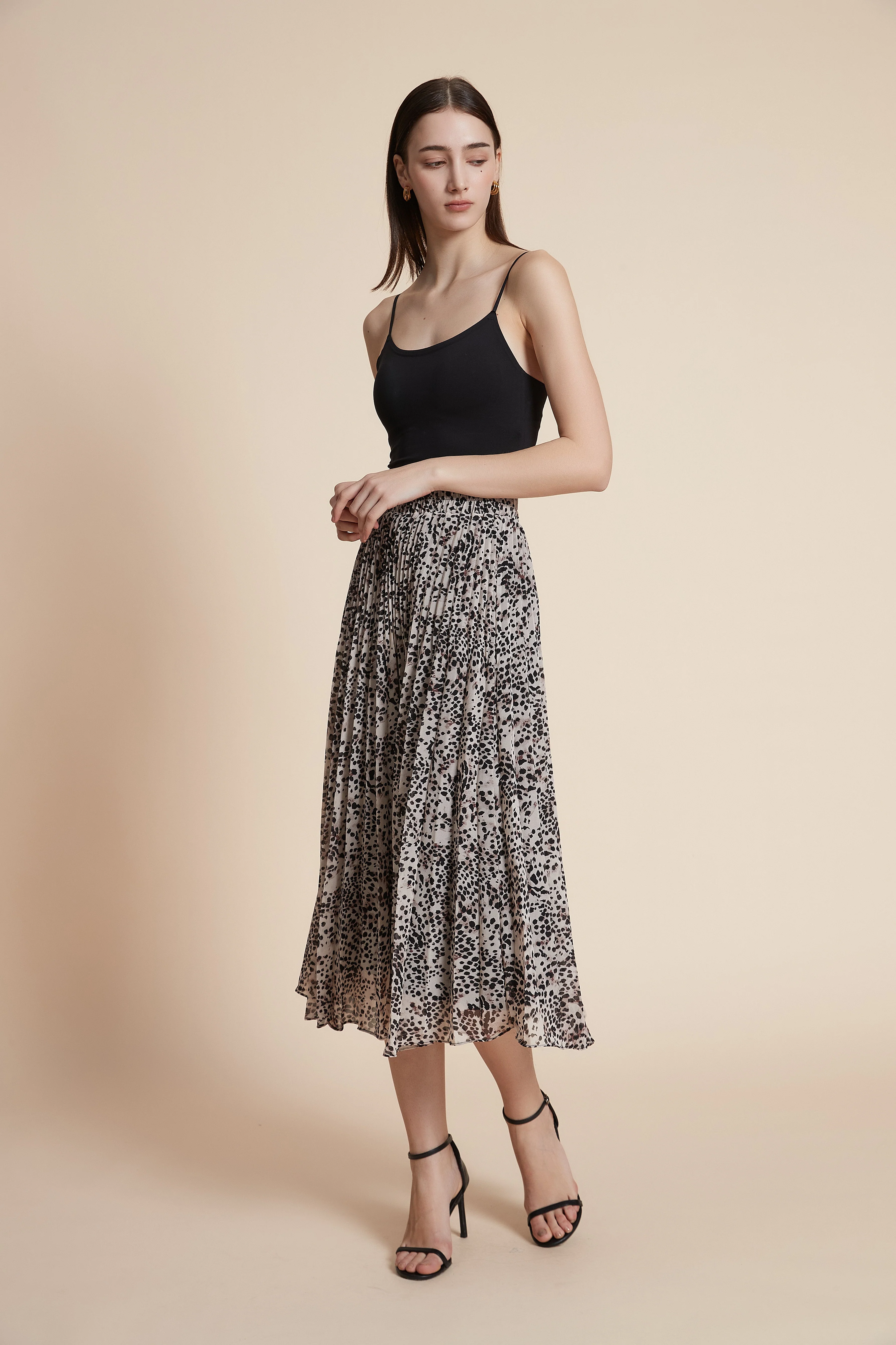 Pleated midi skirt - Image 3