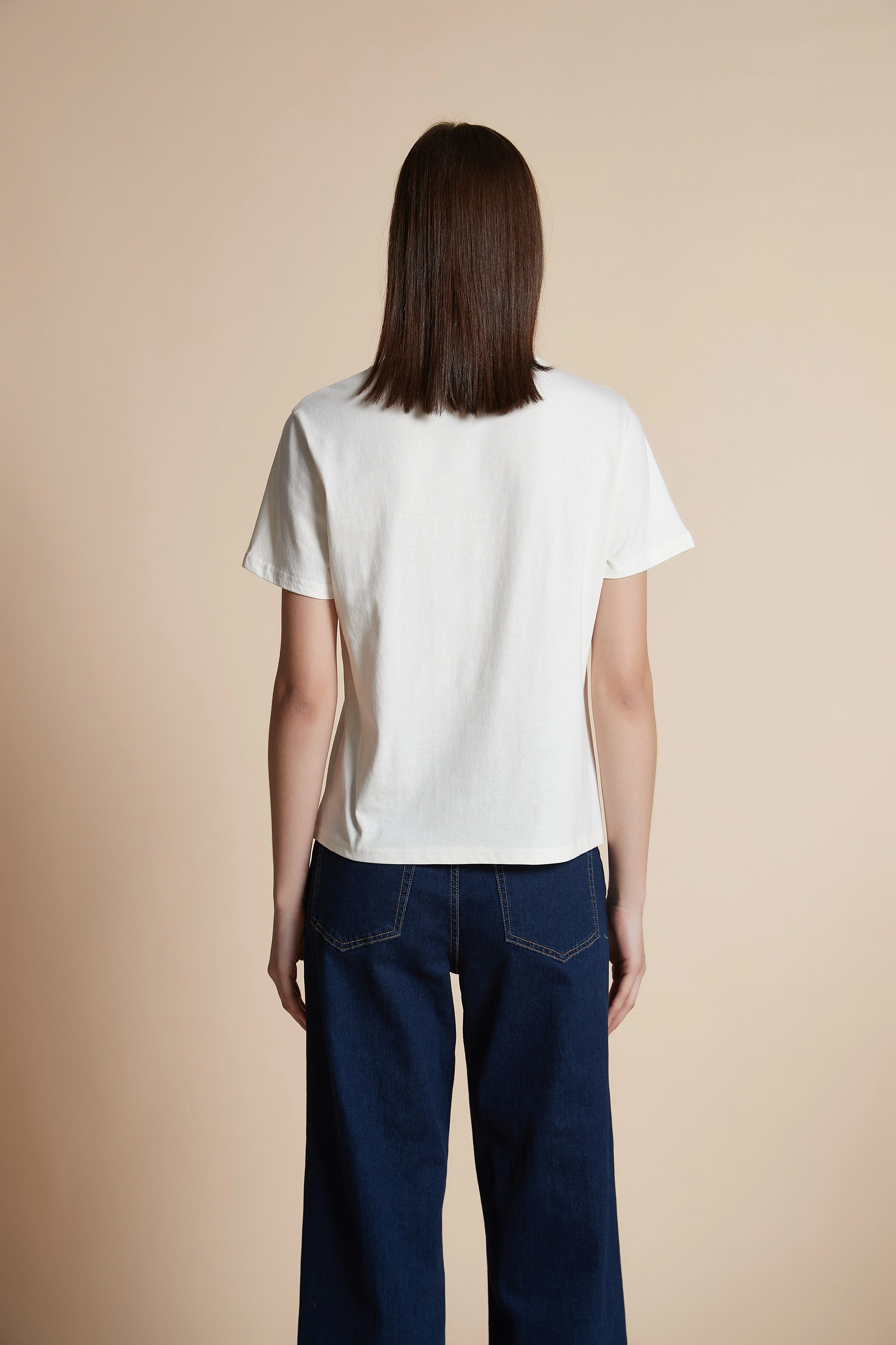 Short-sleeved waist-length T-shirt - Image 9