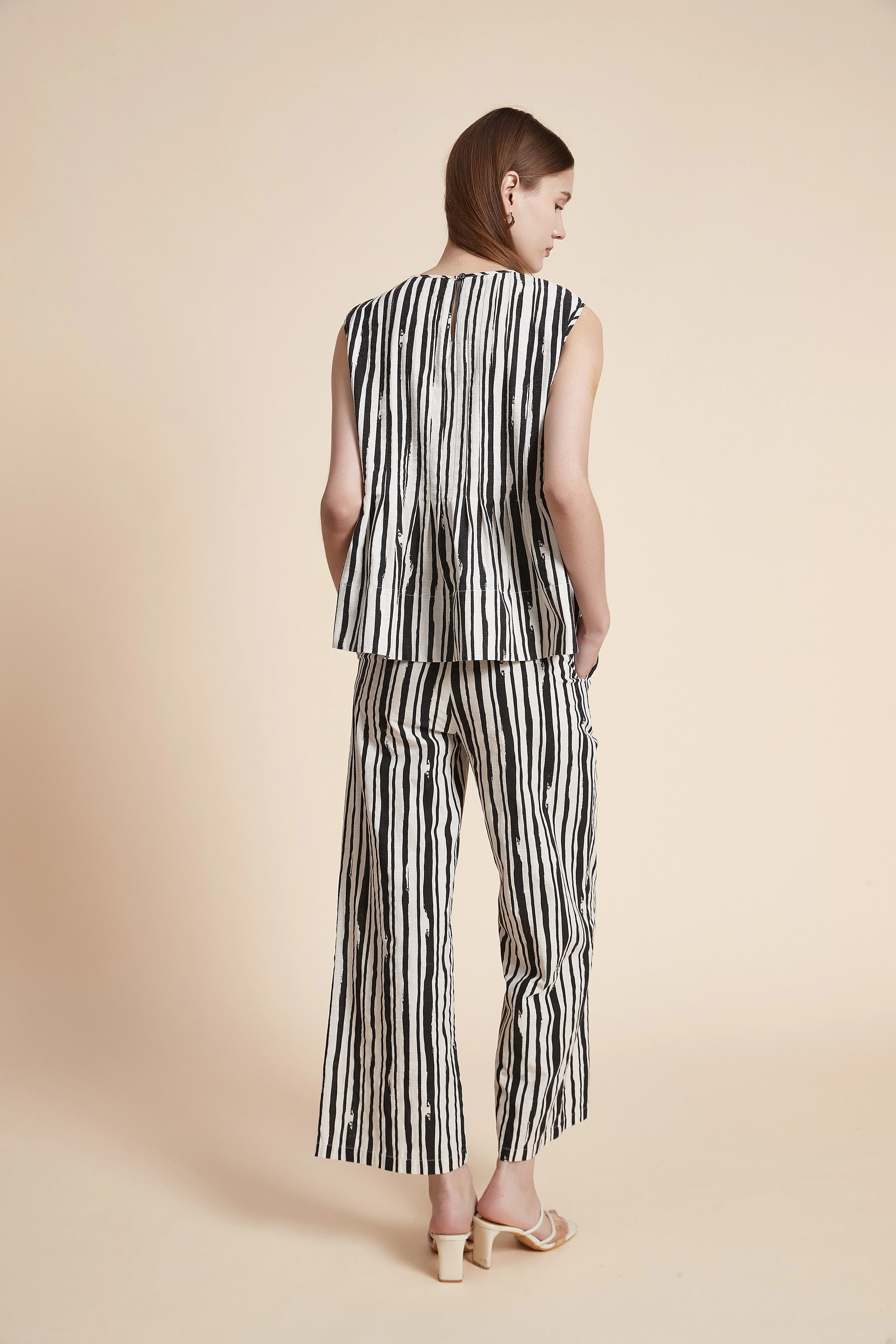 Striped Sleeveless Blouse - Image 6