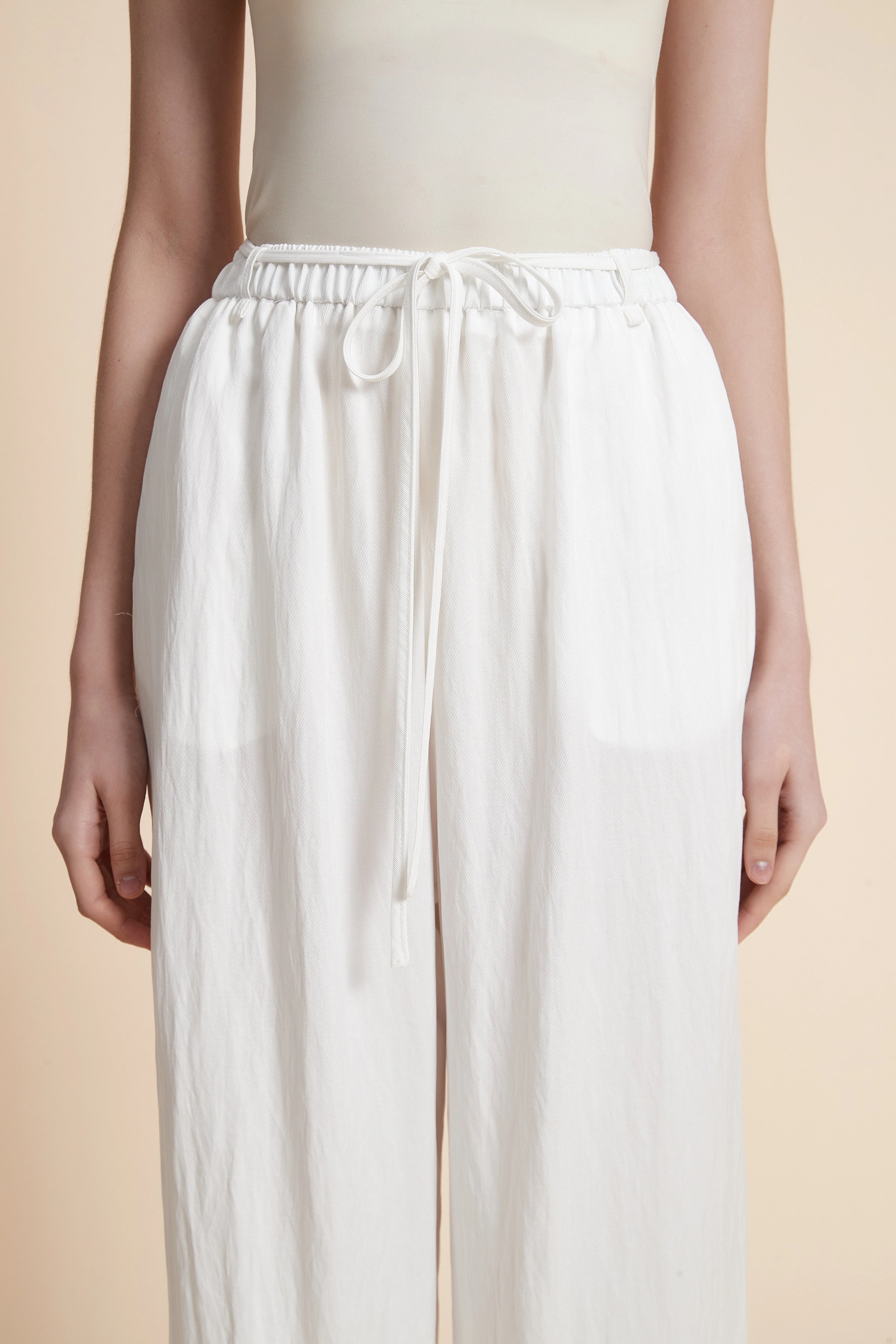 Solid Wide-Leg Long Pants - Image 4
