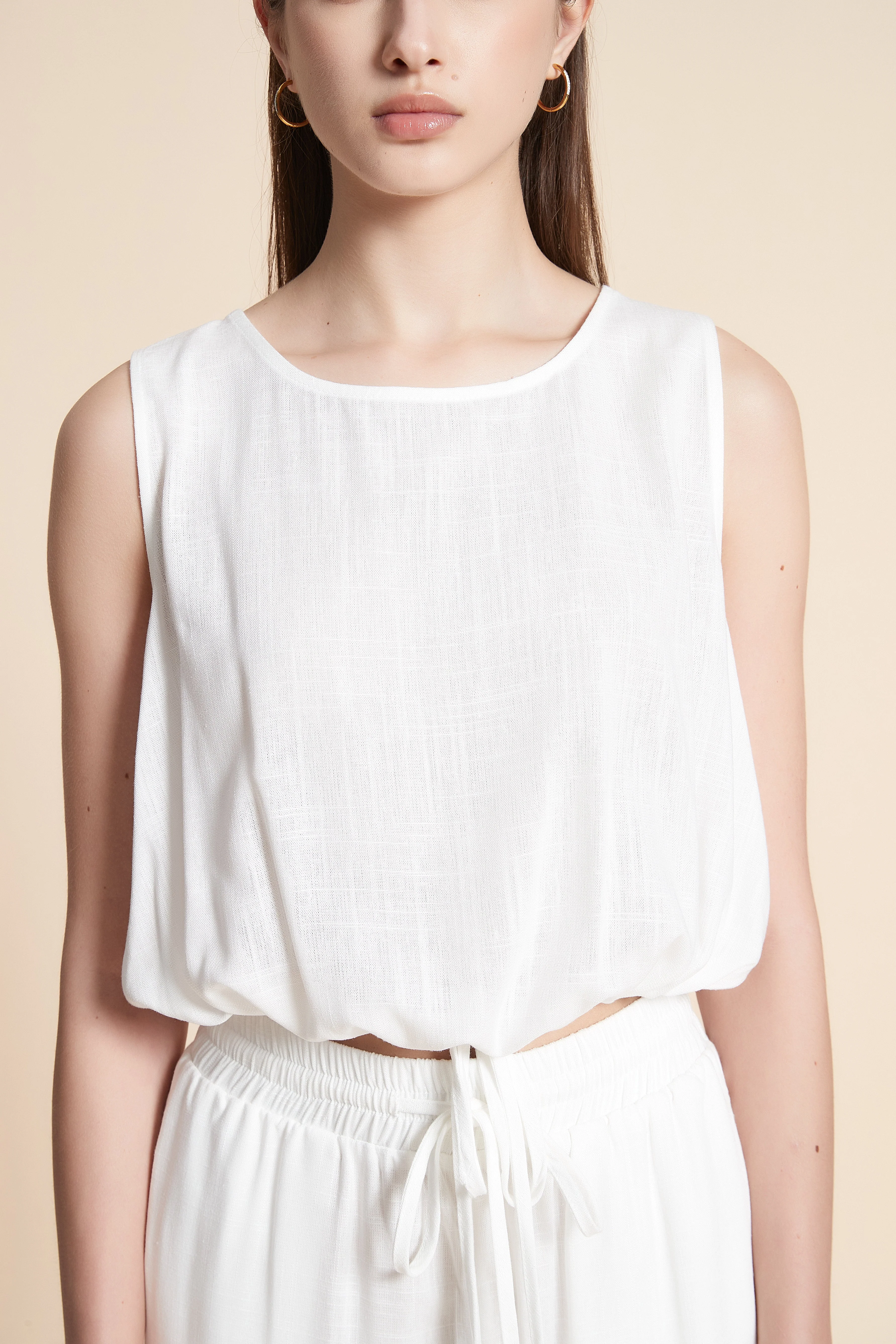 Solid Sleeveless Blouse - Image 5