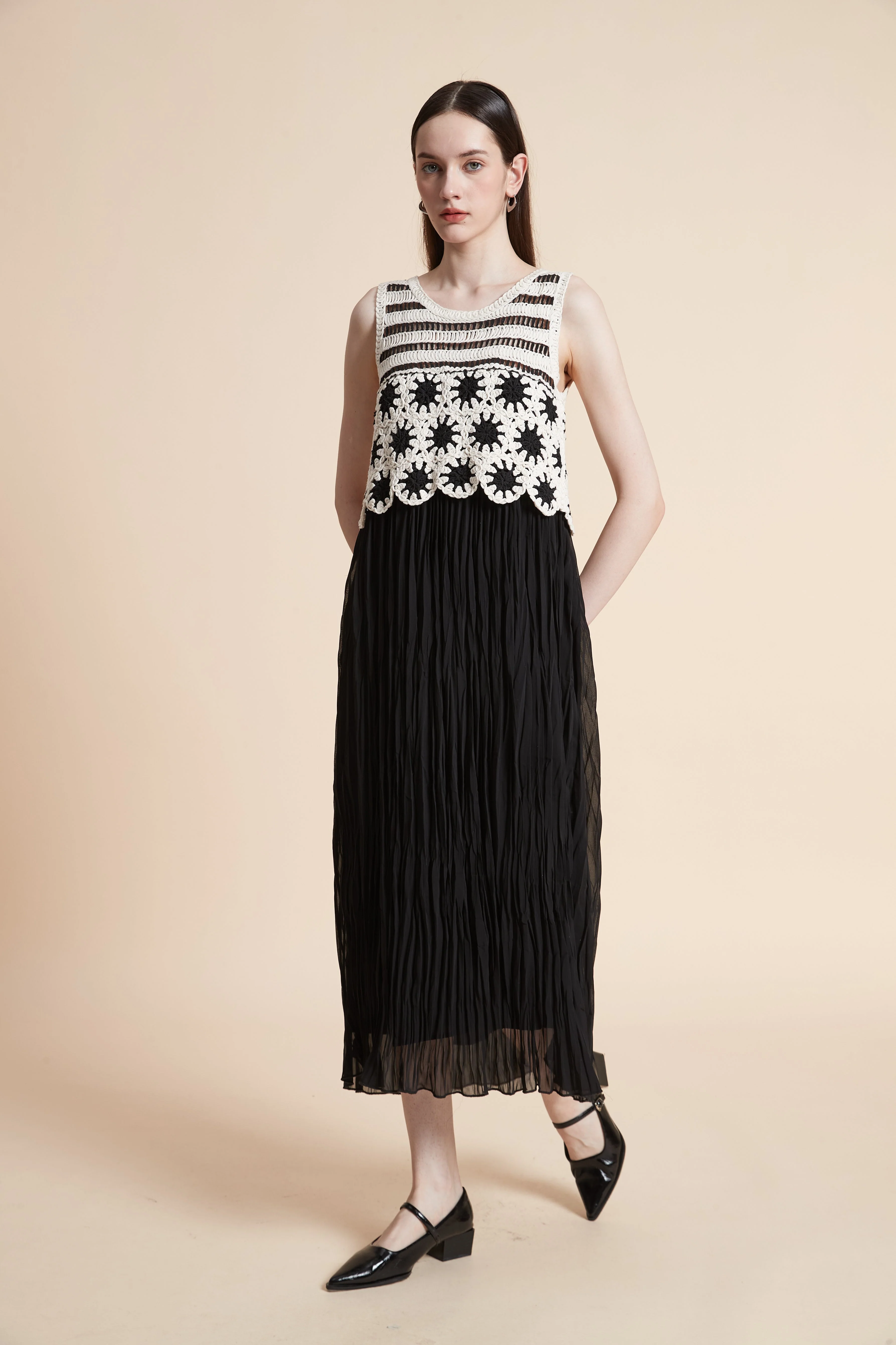 Embroidered Sleeveless Pleated Midi Dress - Image 2
