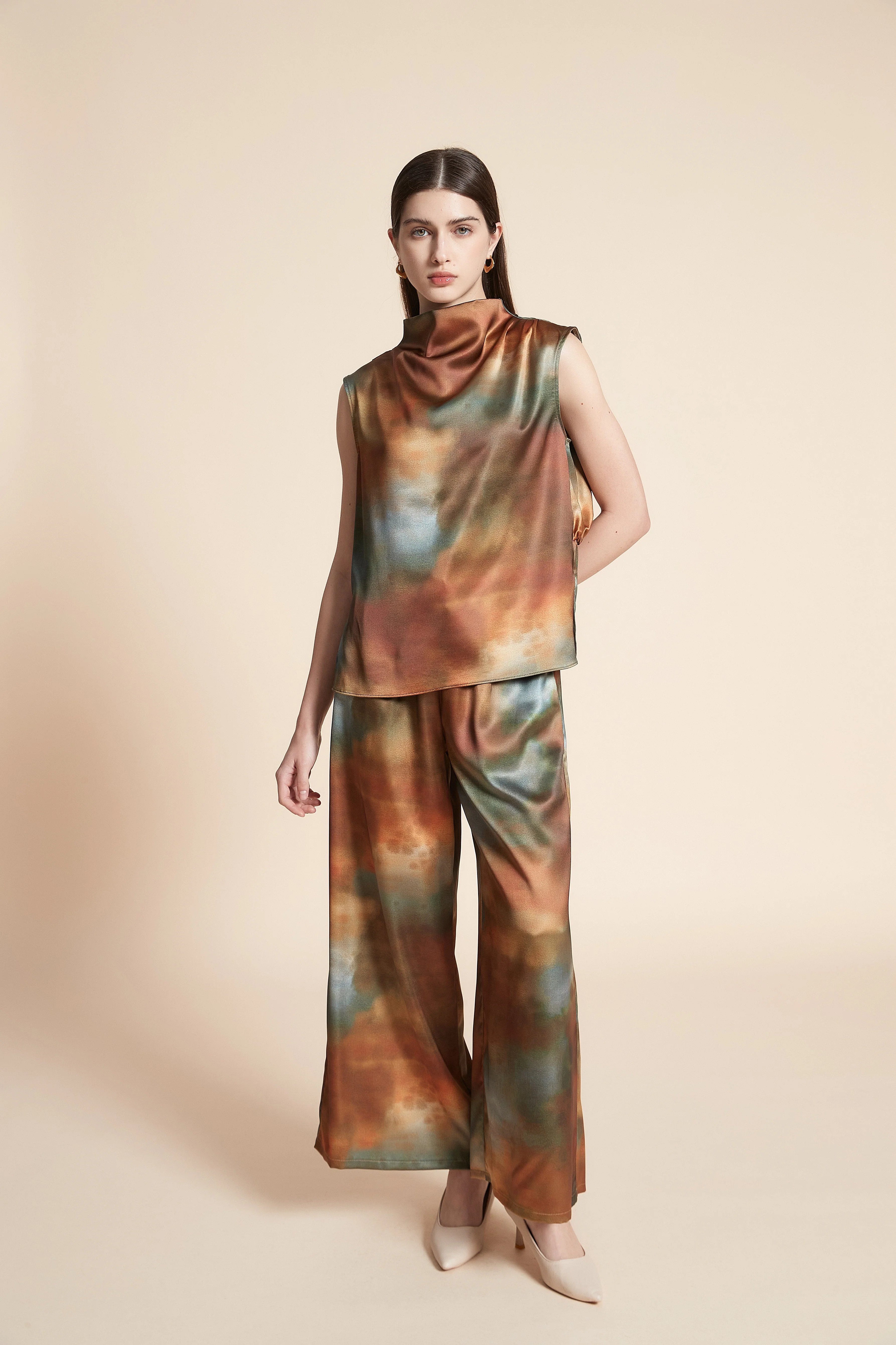 Mid-Length Sleeveless Printed Blouse - Image 2