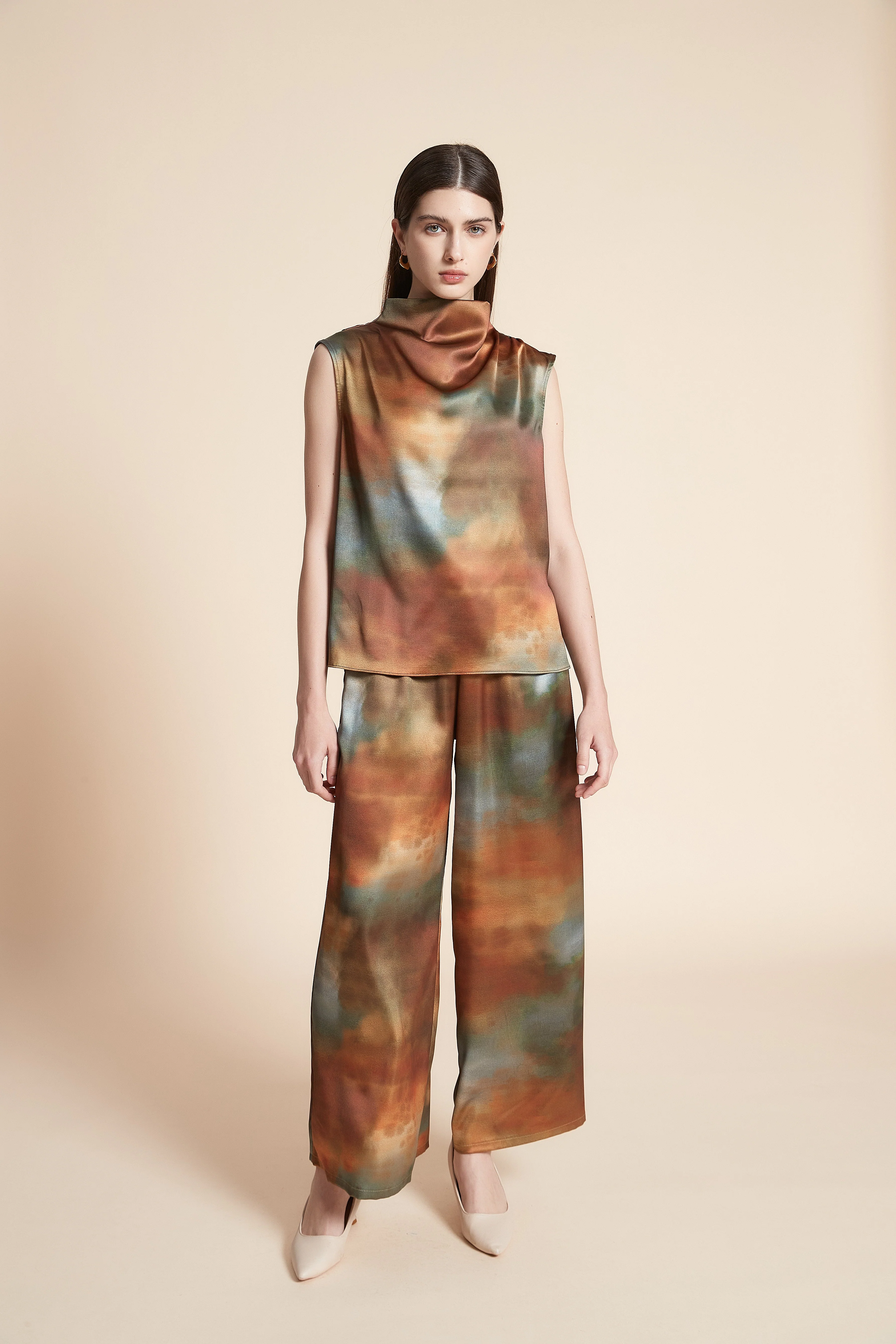 Mid-Length Sleeveless Printed Blouse - Image 3