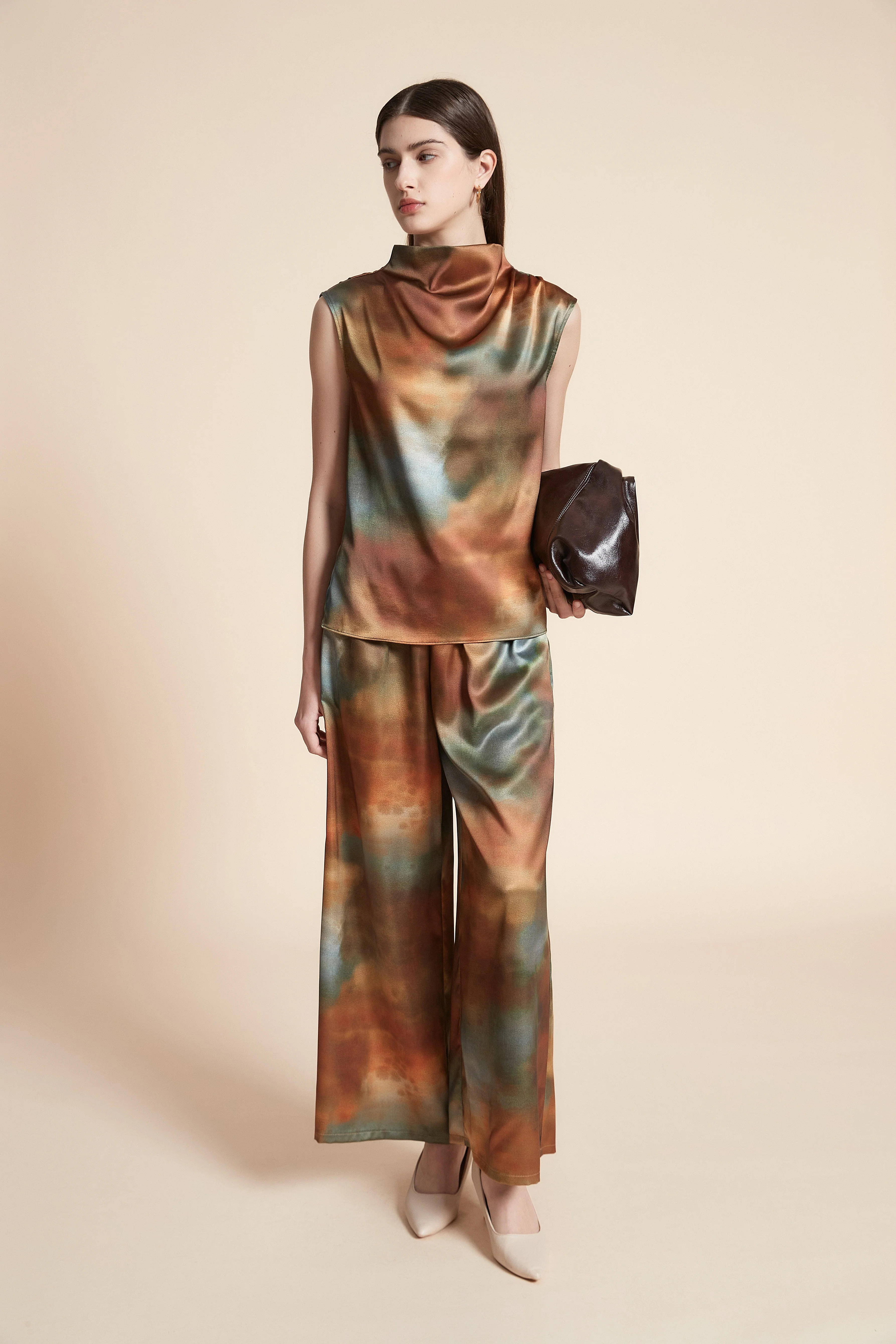 Mid-Length Sleeveless Printed Blouse - Image 4