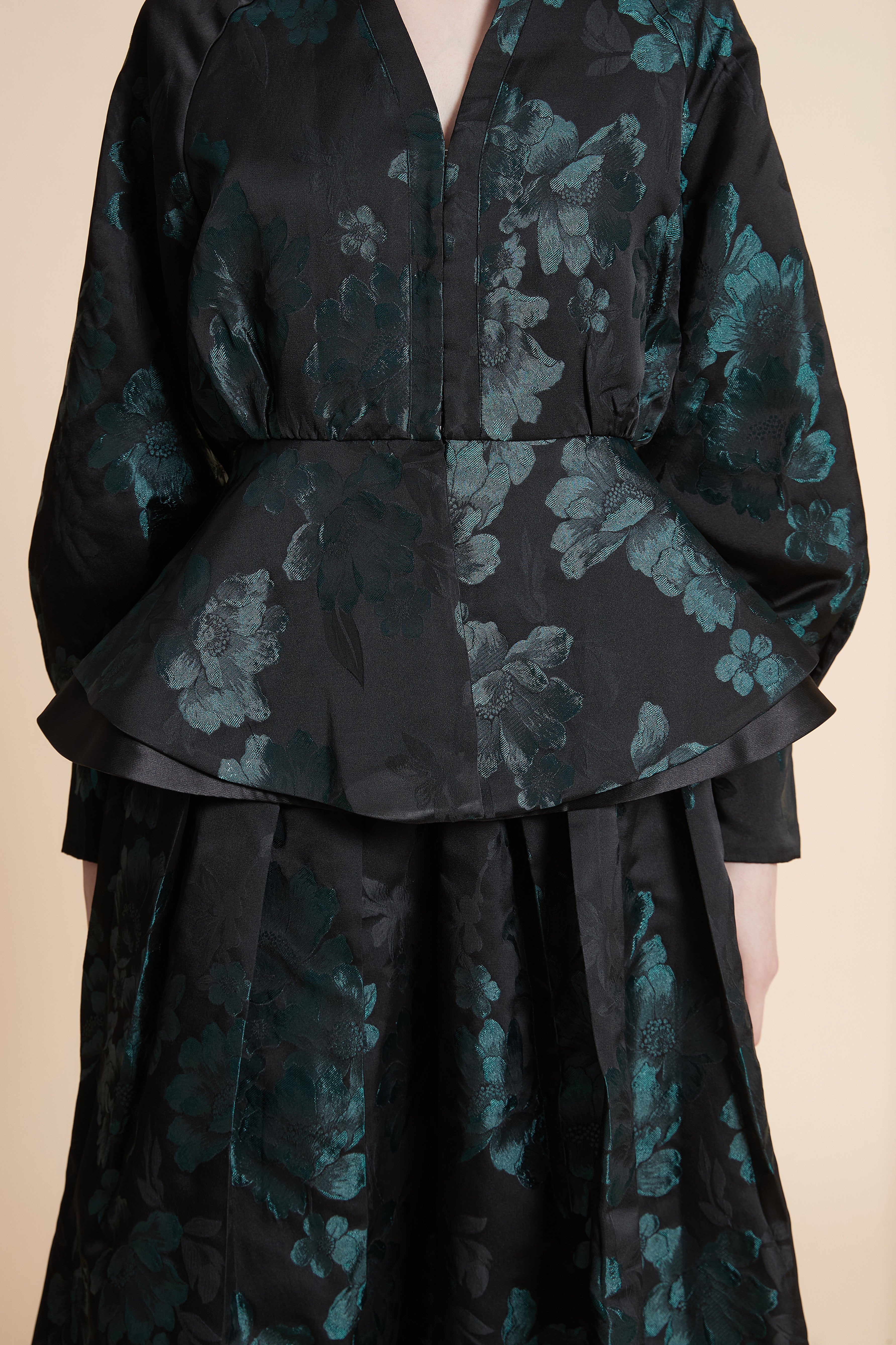 Long Sleeve Ruched Printed Jacket - Image 5