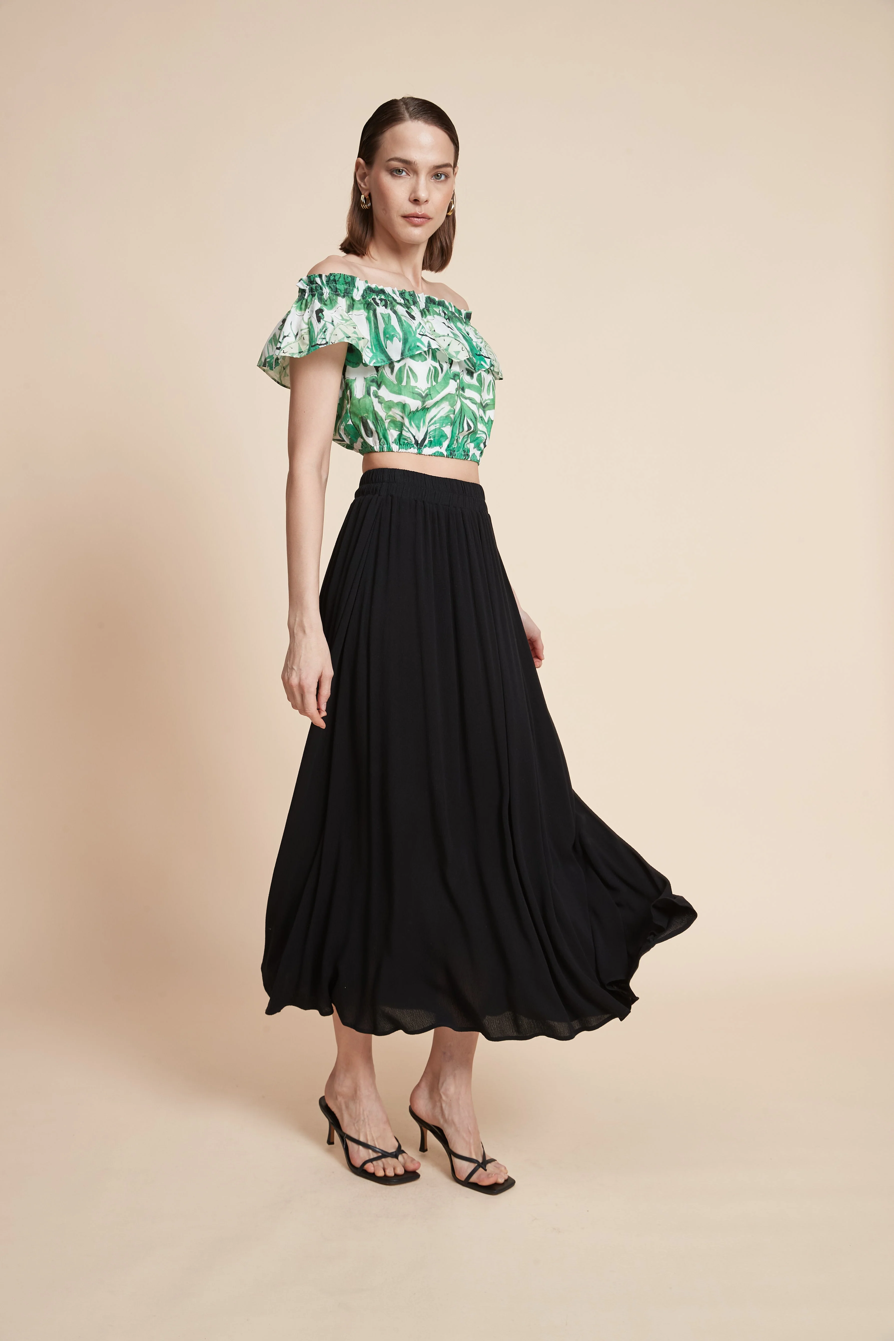 Off-Shoulder Floral Crop Top - Image 3