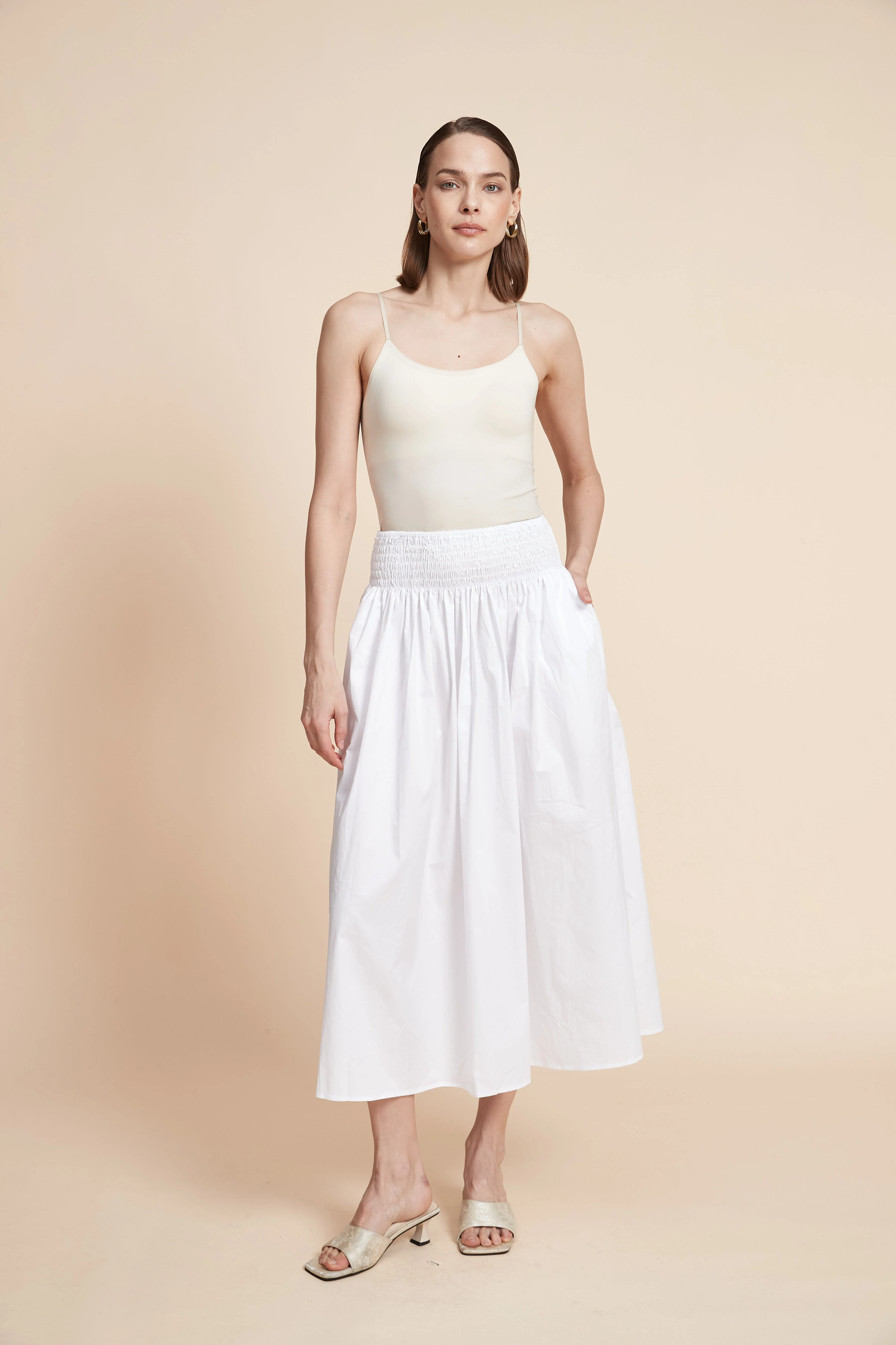 Pleated Plain Midi Skirt - Image 3