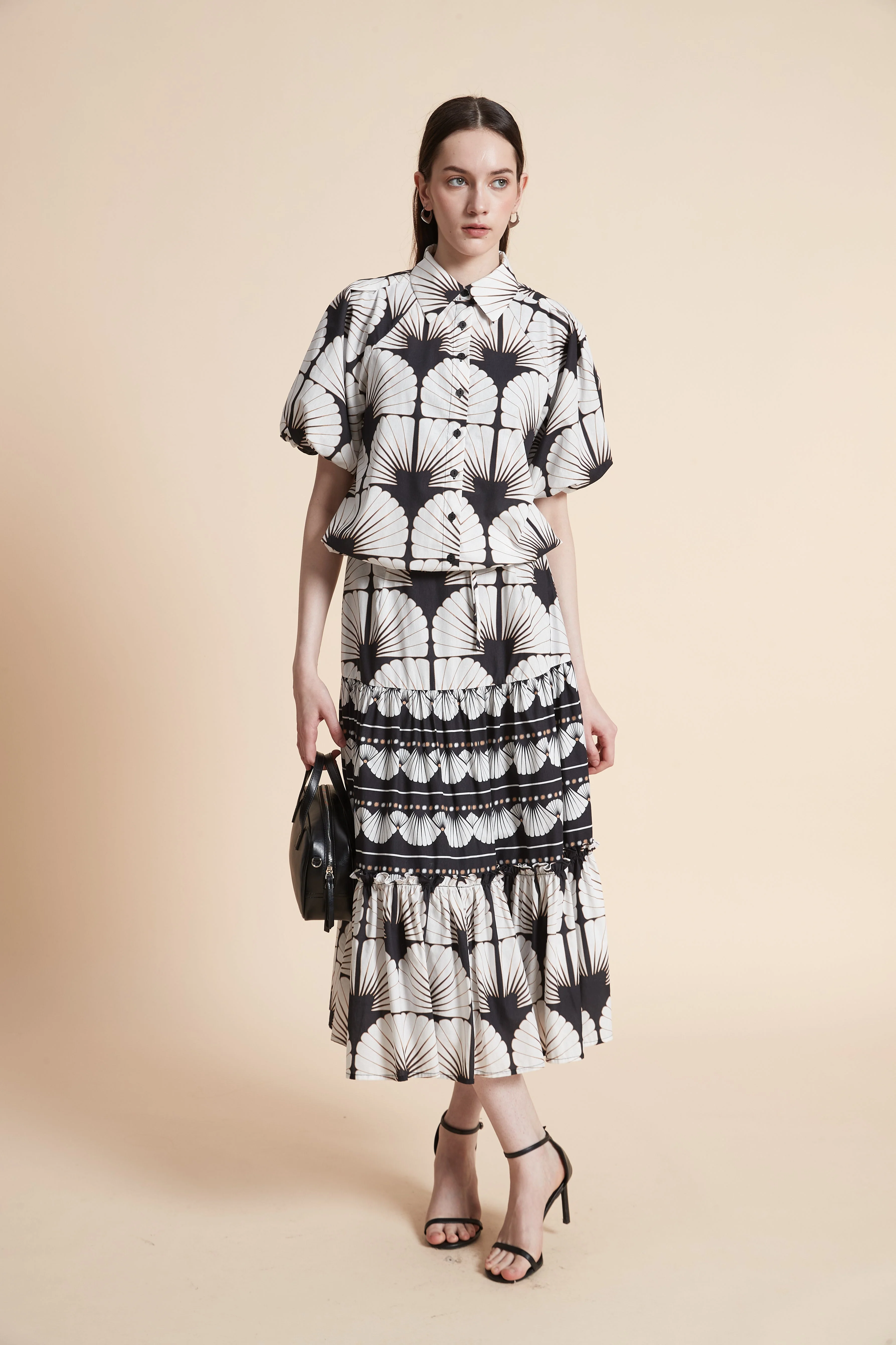Printed Short Sleeve Blouse - Image 2