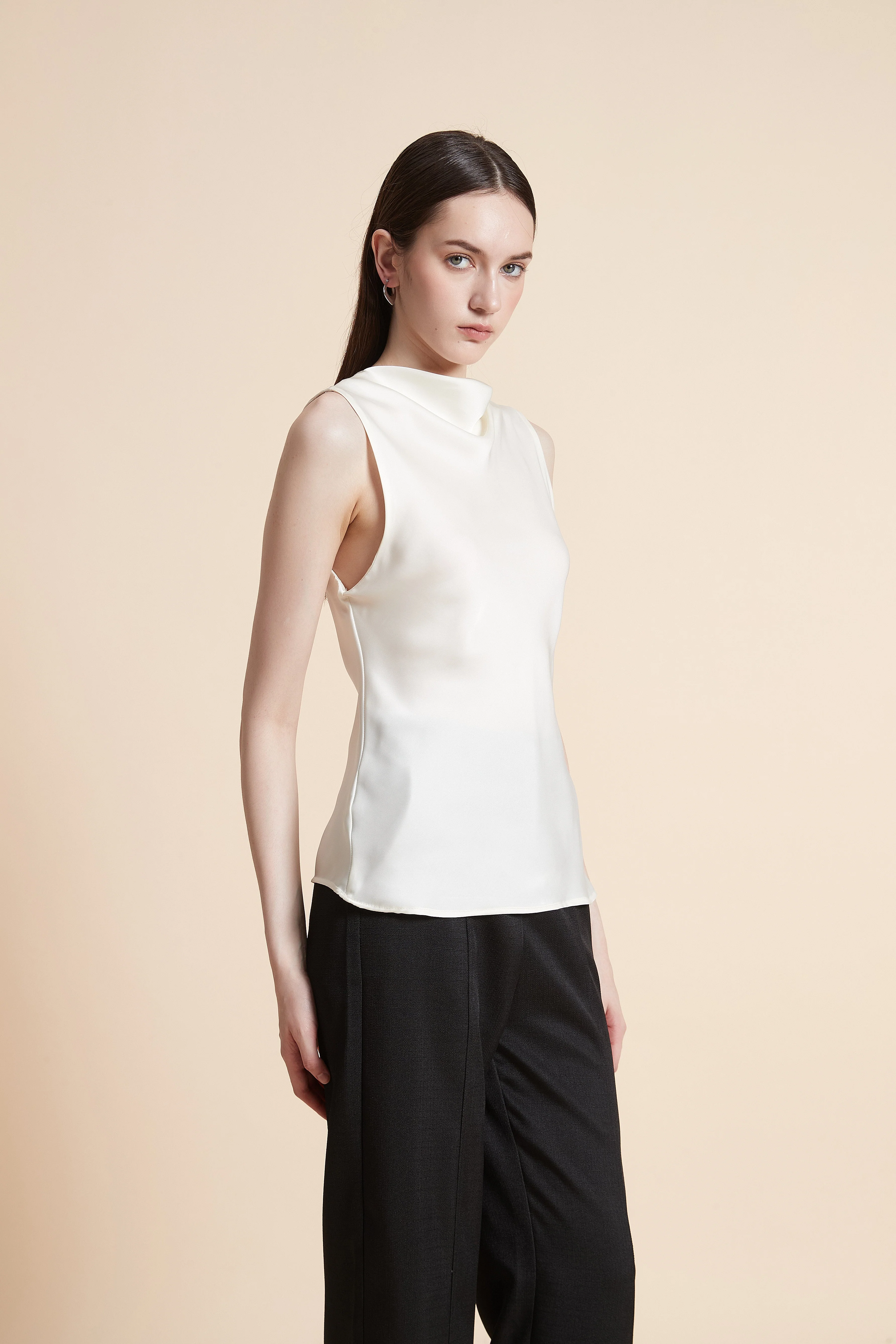 Soft Sleeveless Solid Blouse