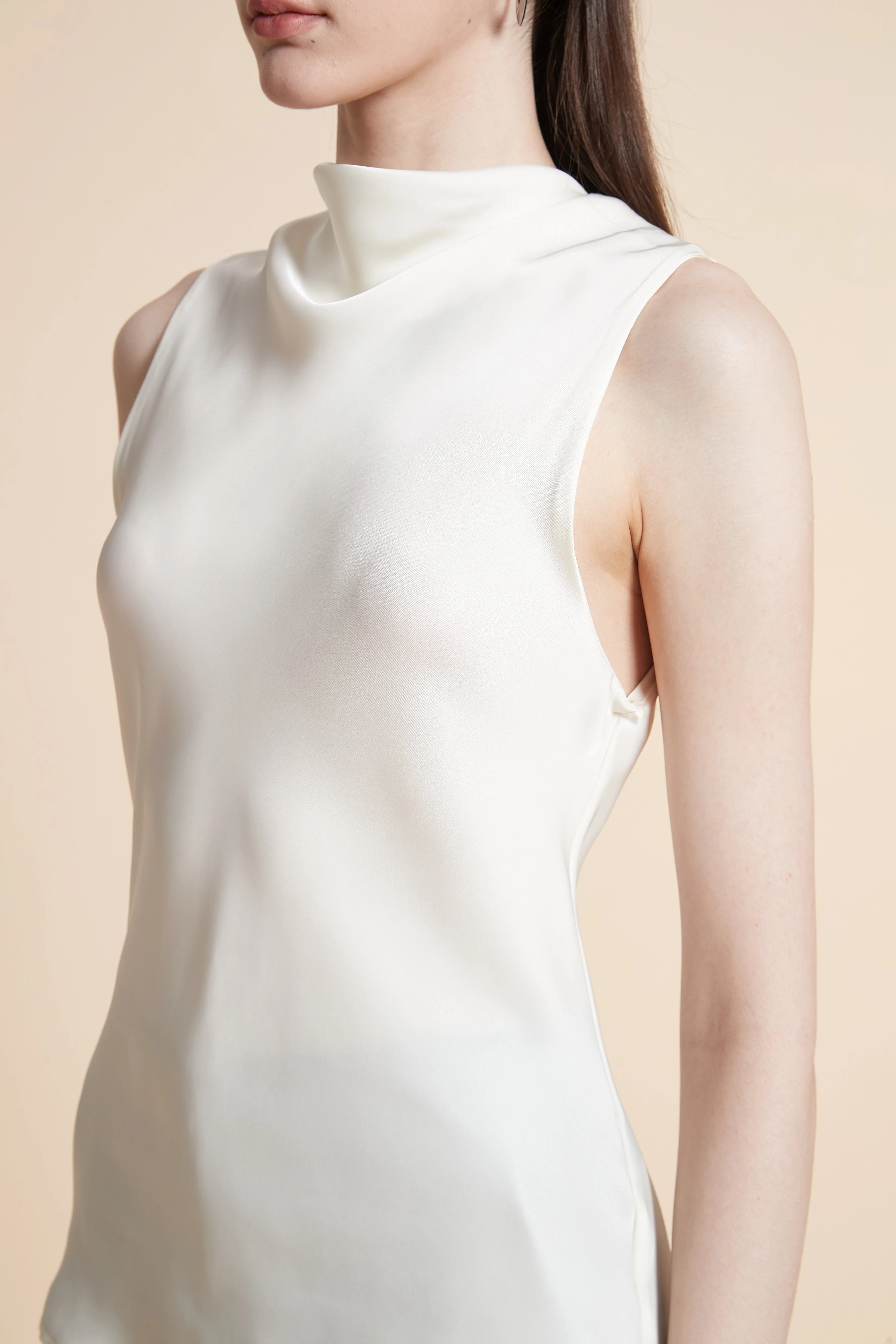 Soft Sleeveless Solid Blouse - Image 6
