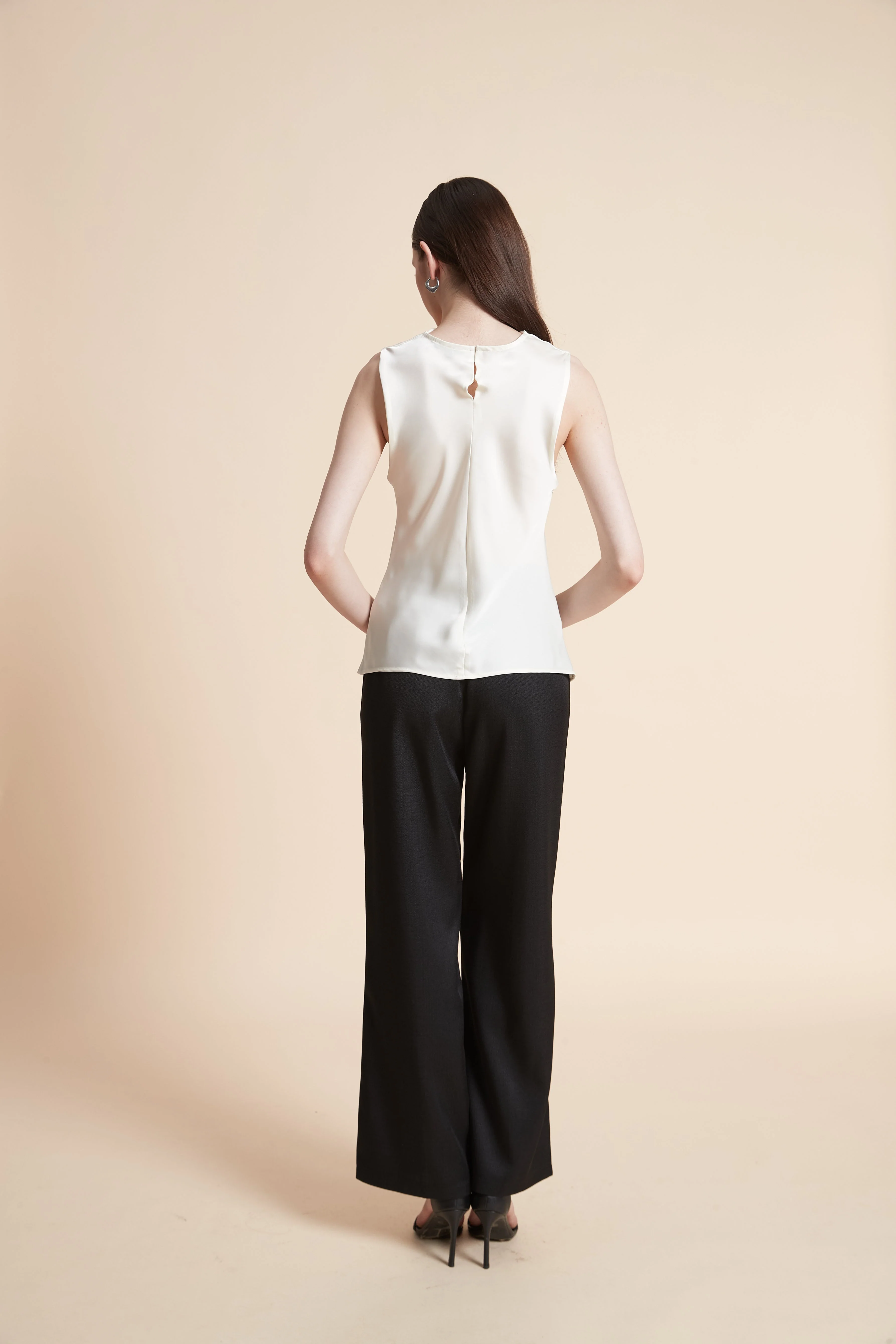 Soft Sleeveless Solid Blouse - Image 7
