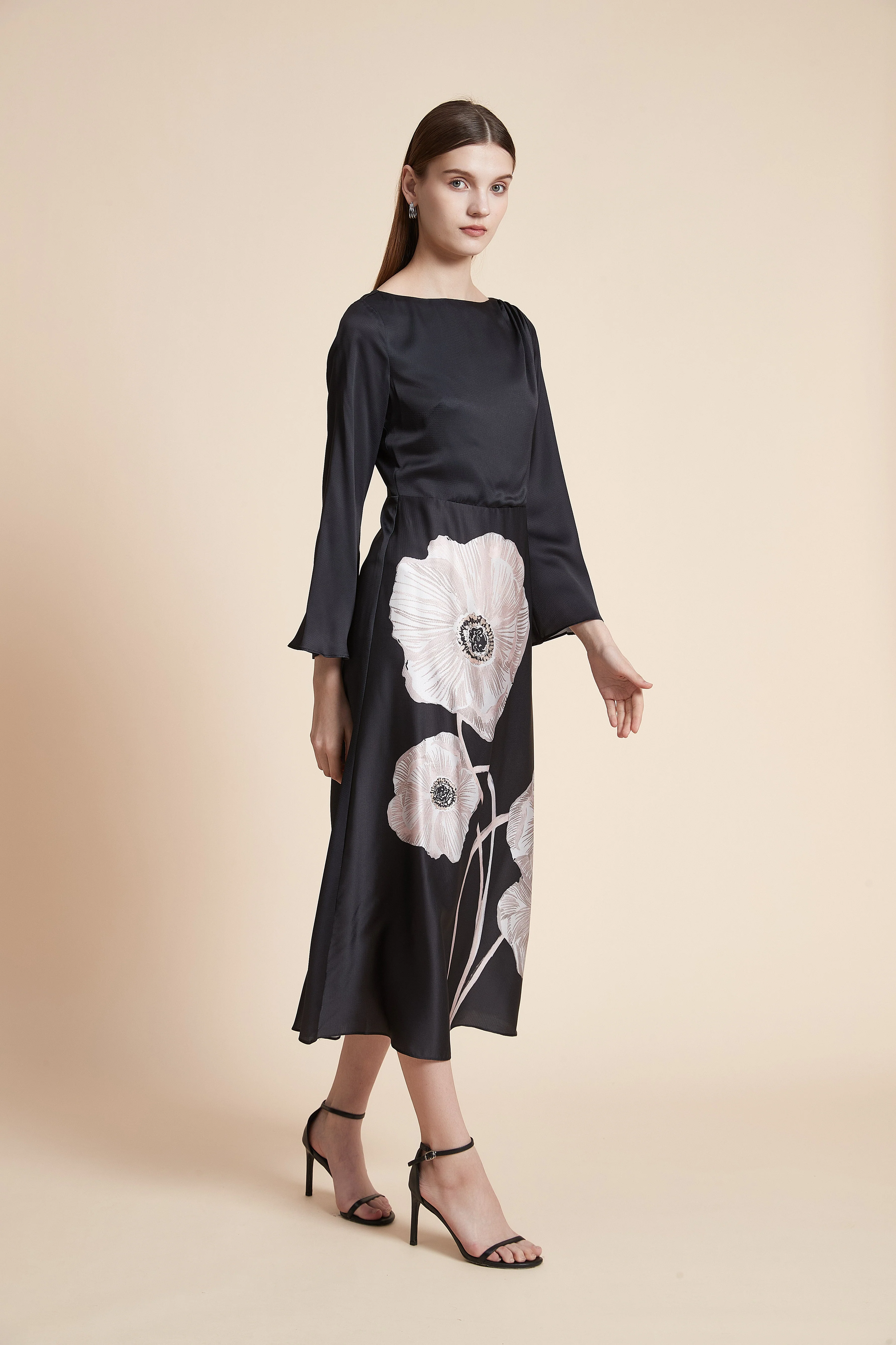 Long Sleeve Large Floral Print Midi Dress - Image 3