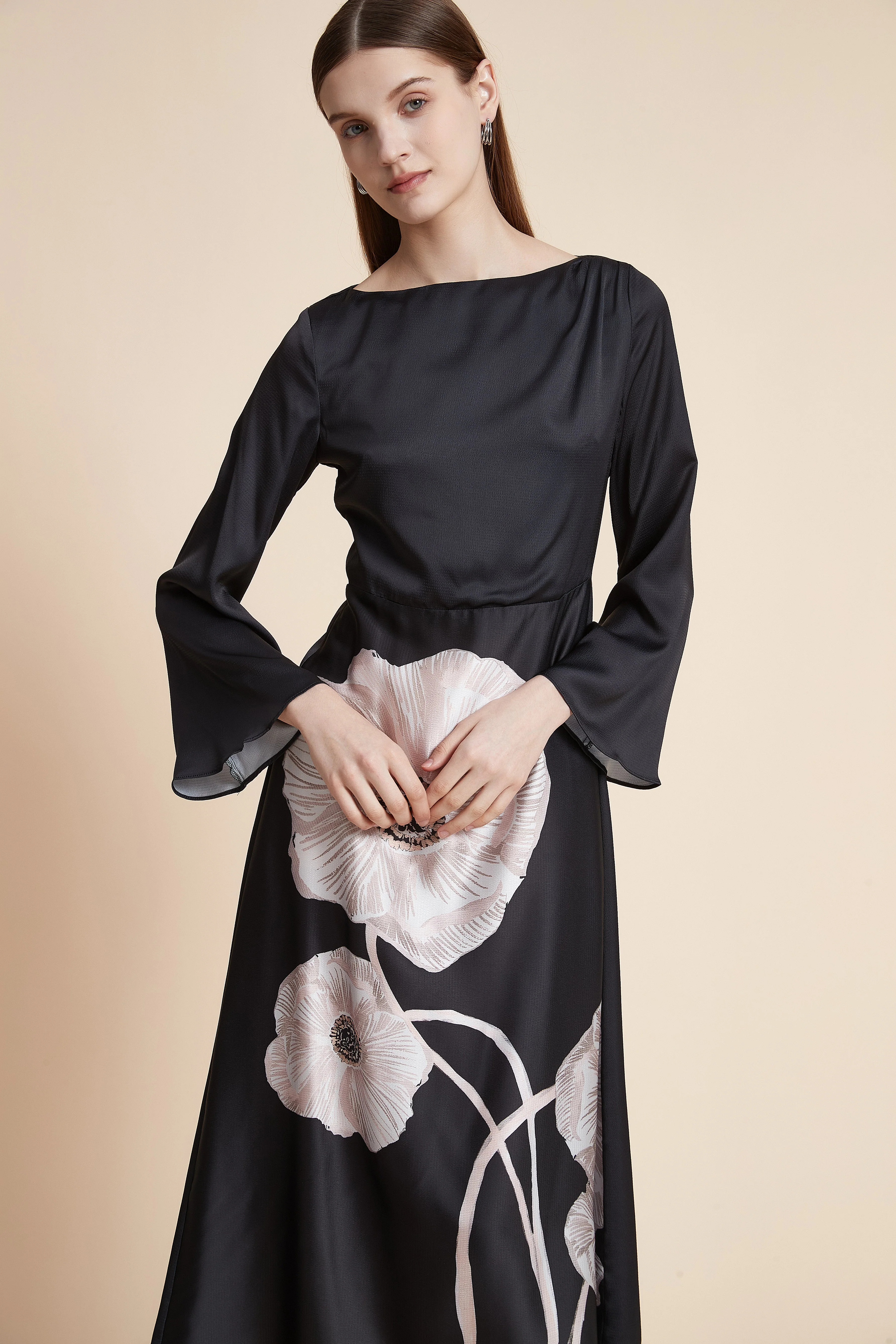 Long Sleeve Large Floral Print Midi Dress - Image 4