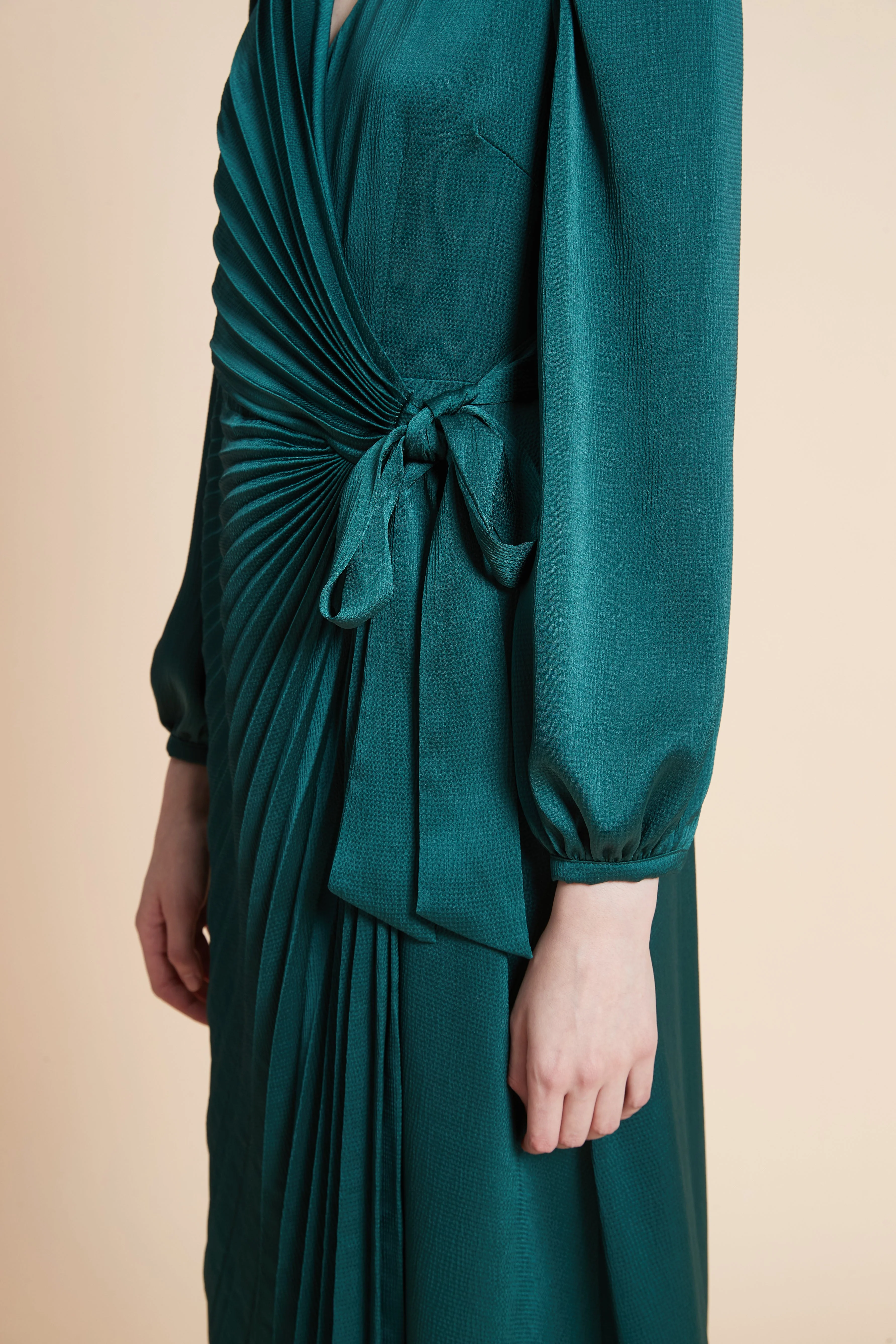 Long Sleeve Pleated Midi Dress - Image 5
