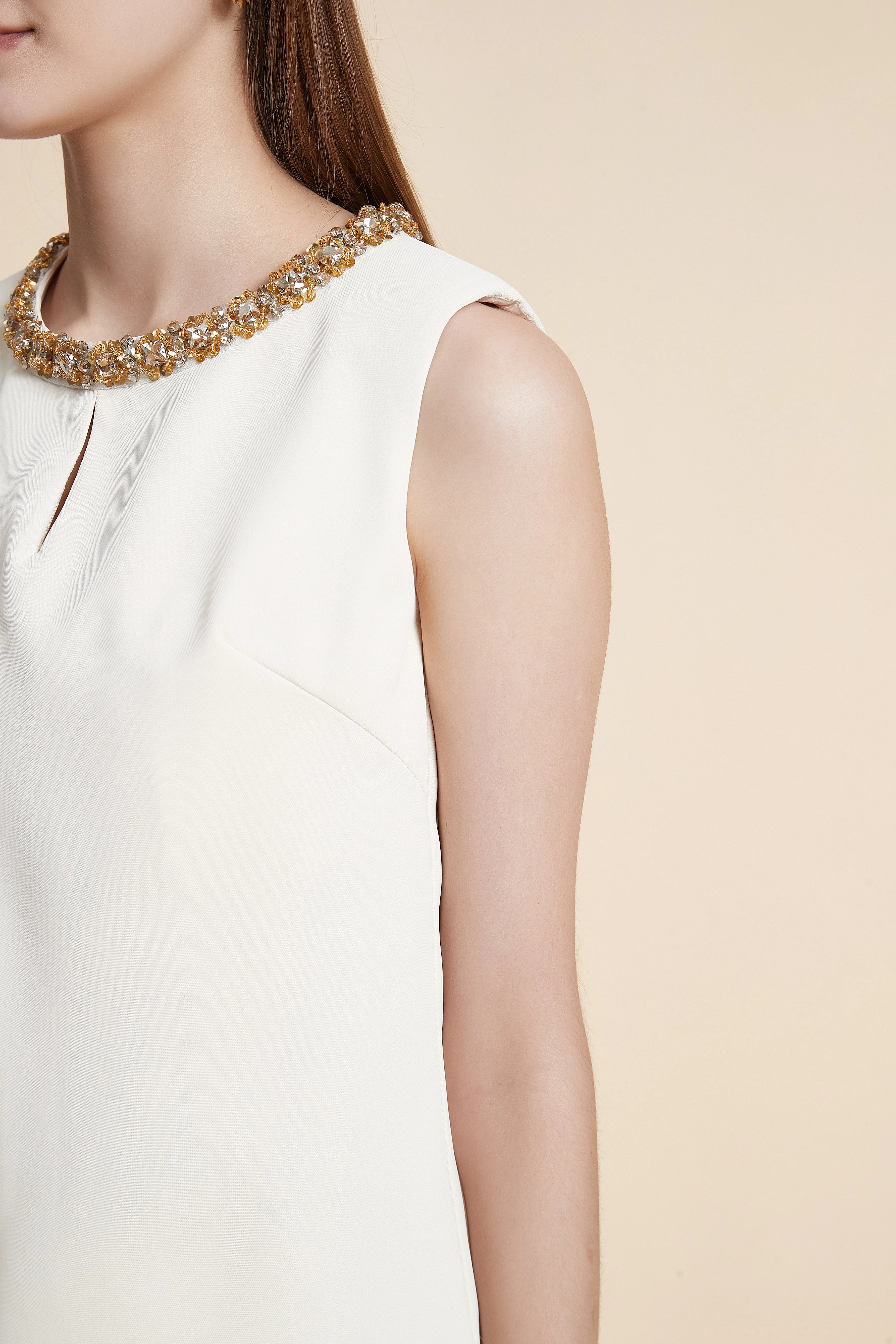 Sleeveless Solid Blouse - Image 12