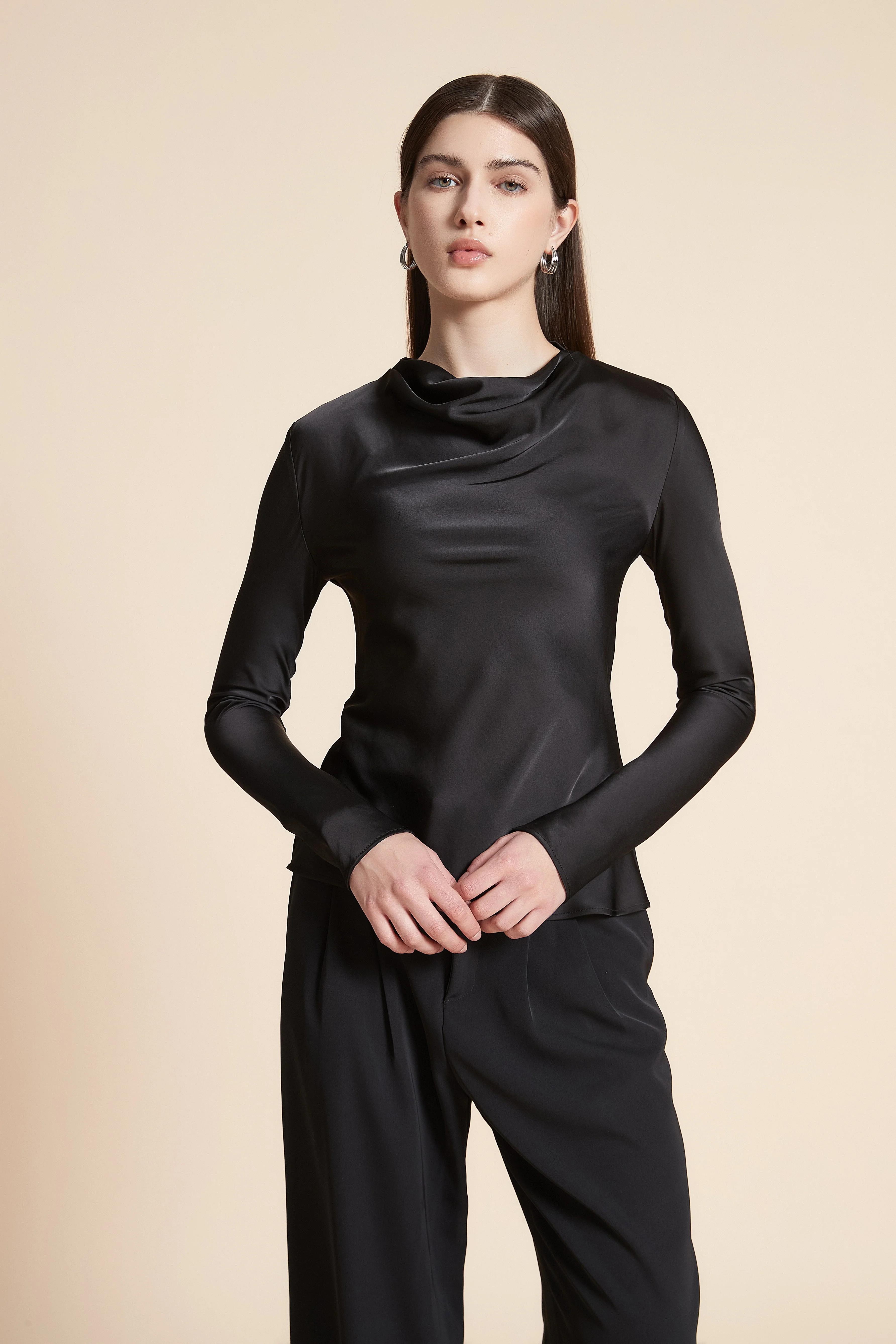 Solid Waist-Length Long Sleeve Blouse