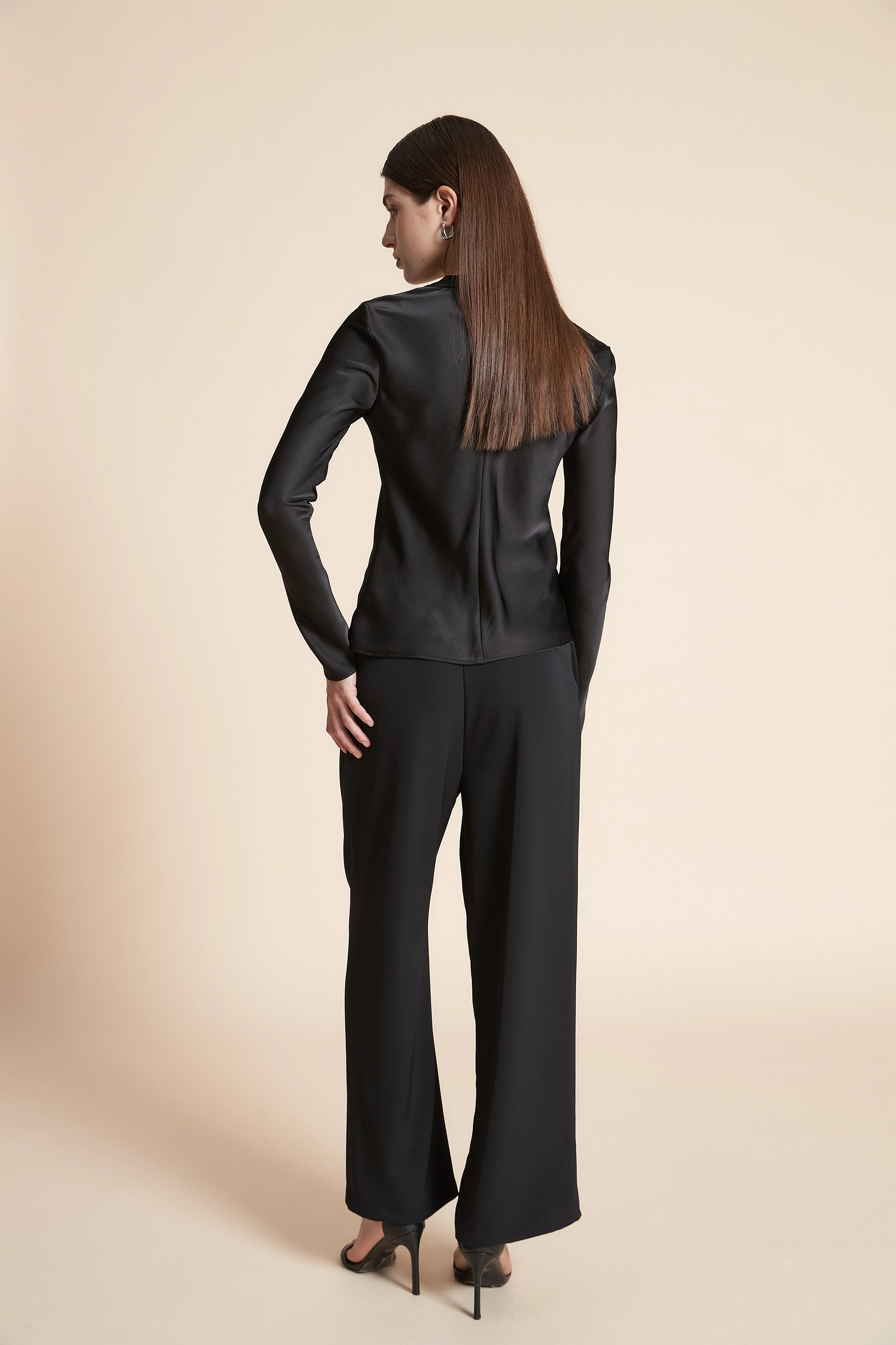 Solid Waist-Length Long Sleeve Blouse - Image 6