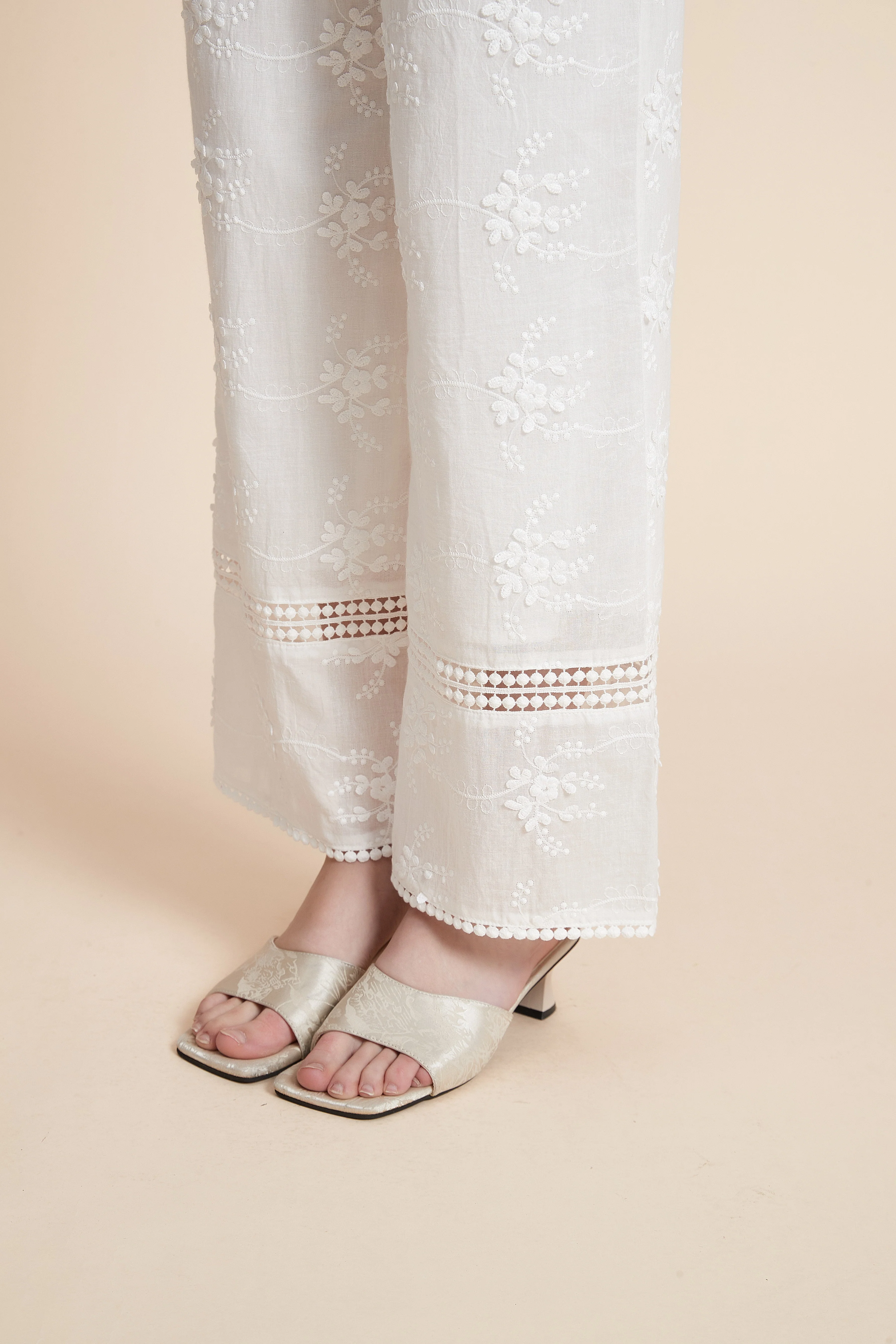 Embroidered Floral Long Pants - Image 5