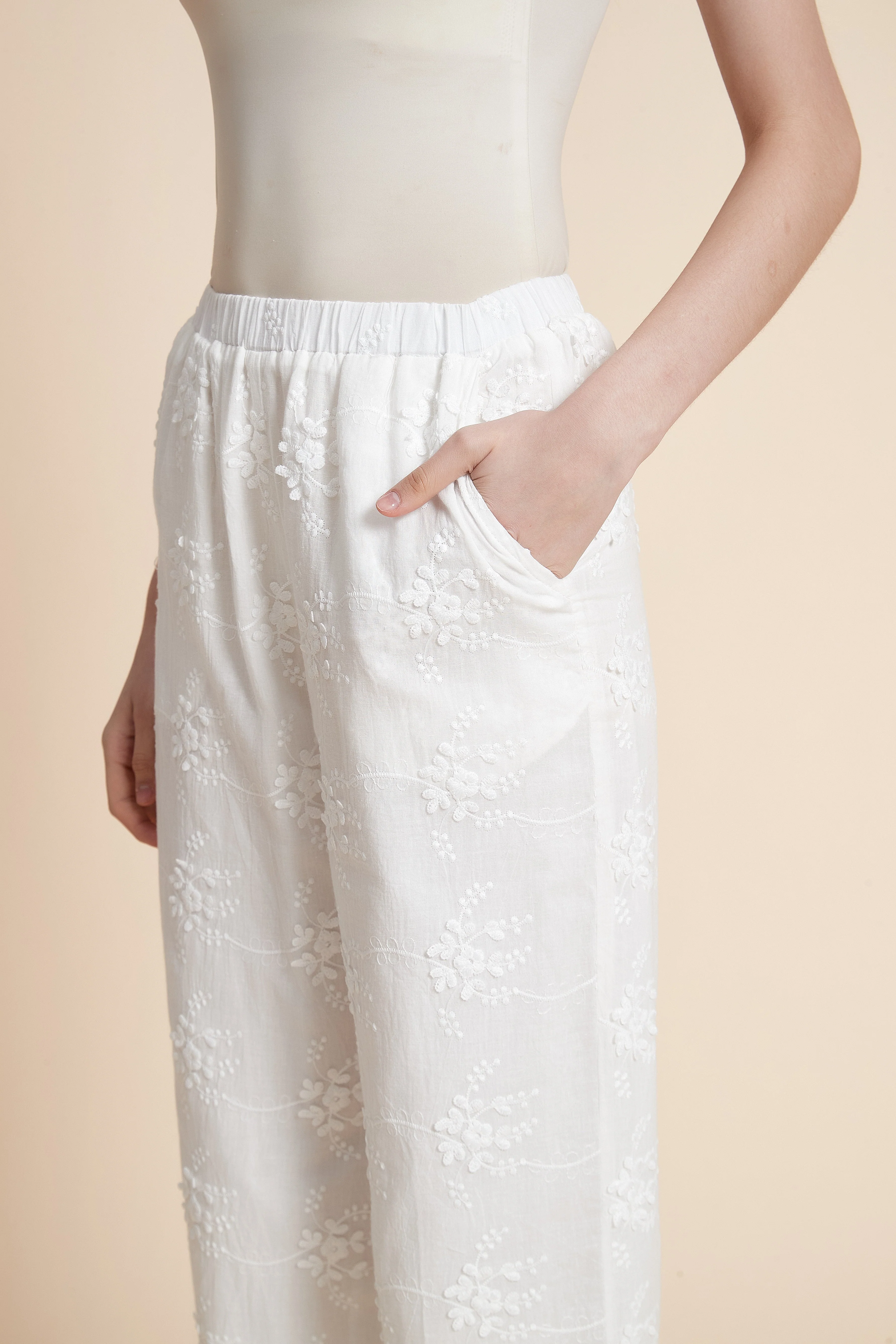 Embroidered Floral Long Pants - Image 6