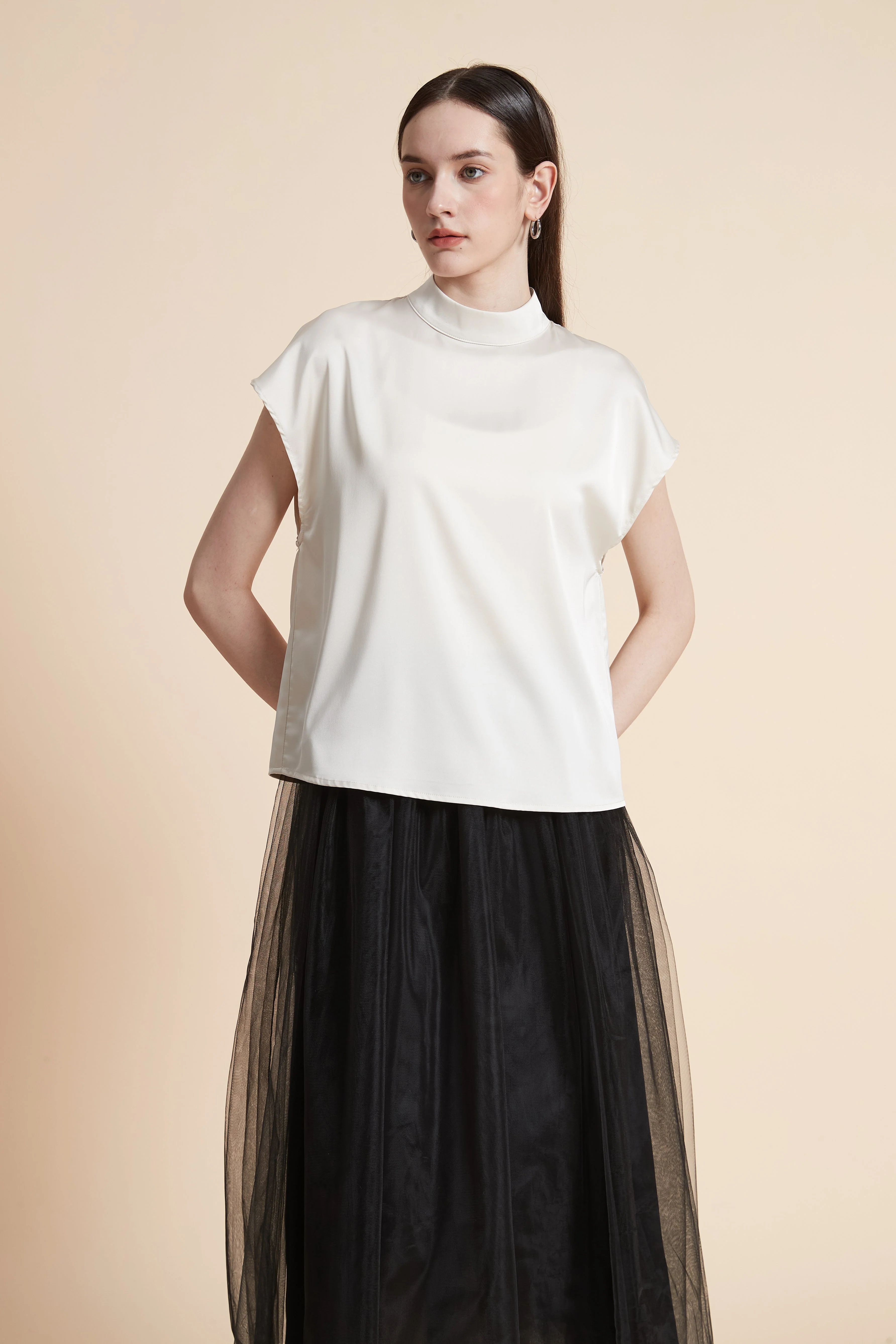 Solid Color Short Sleeve Blouse - Image 3