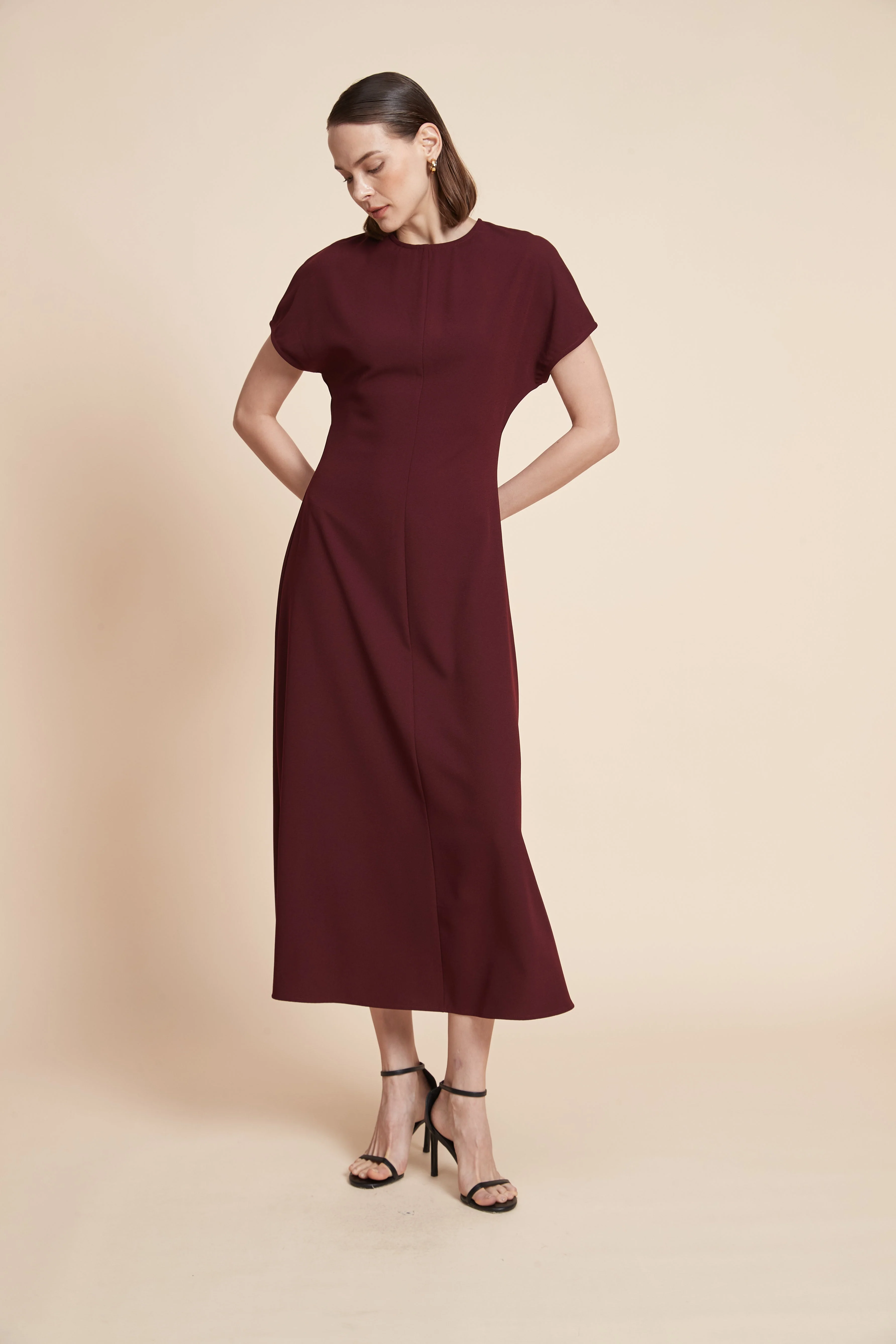 Short-Sleeved Plain Midi Dress - Image 2
