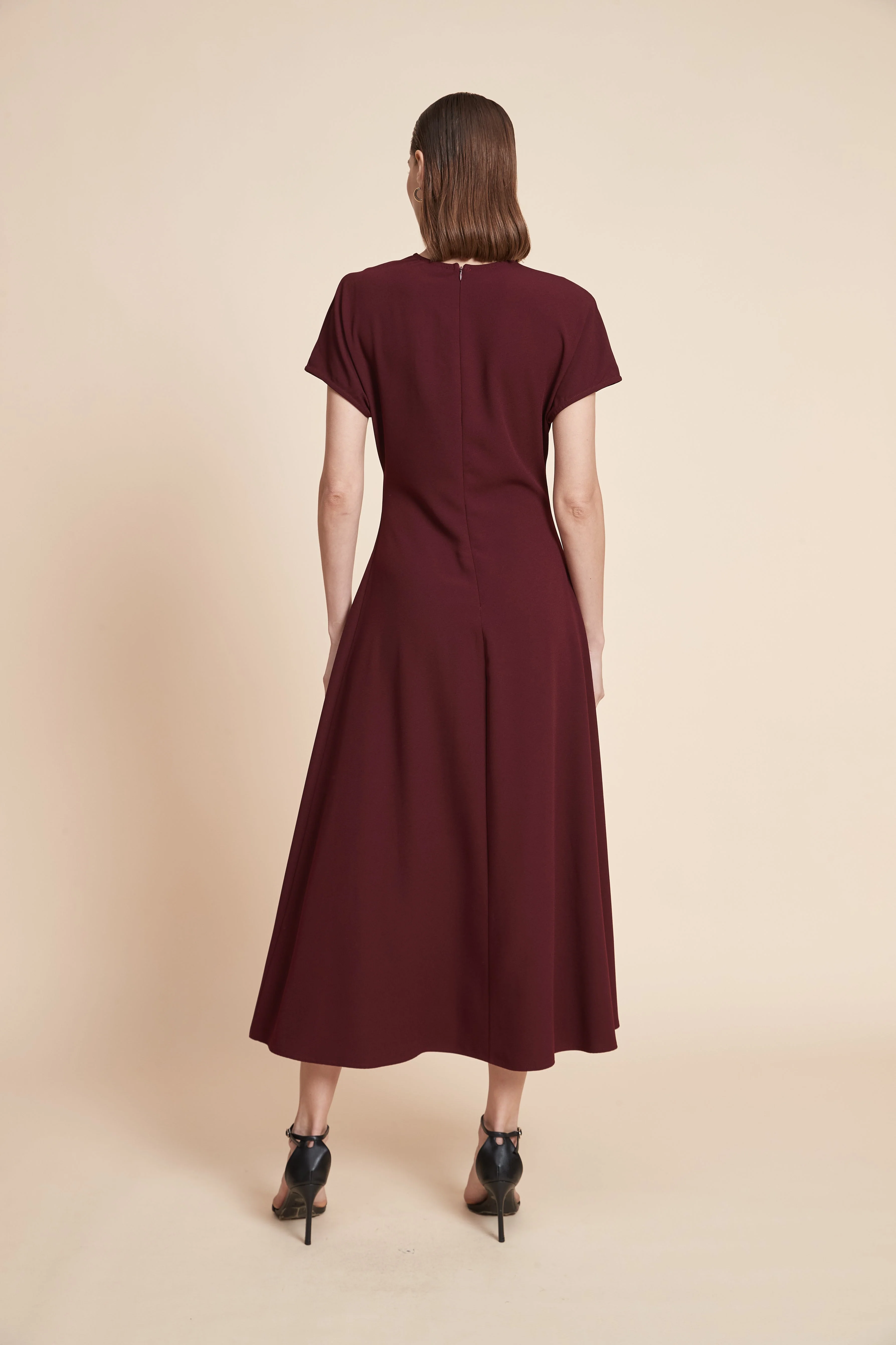 Short-Sleeved Plain Midi Dress - Image 4